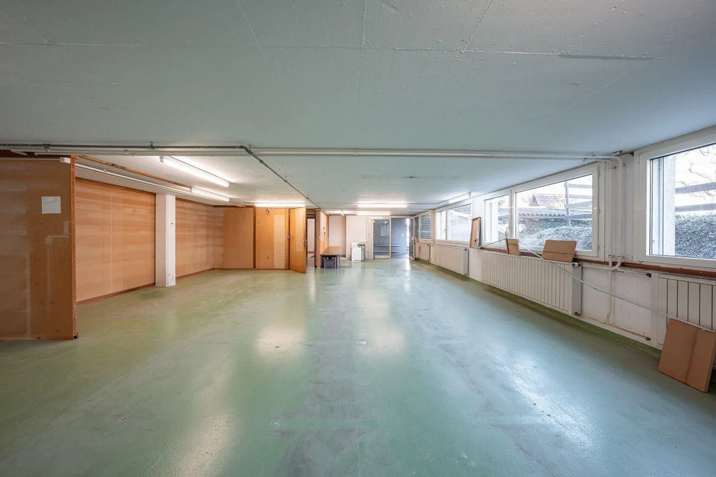 Business - Photo 2 of 6