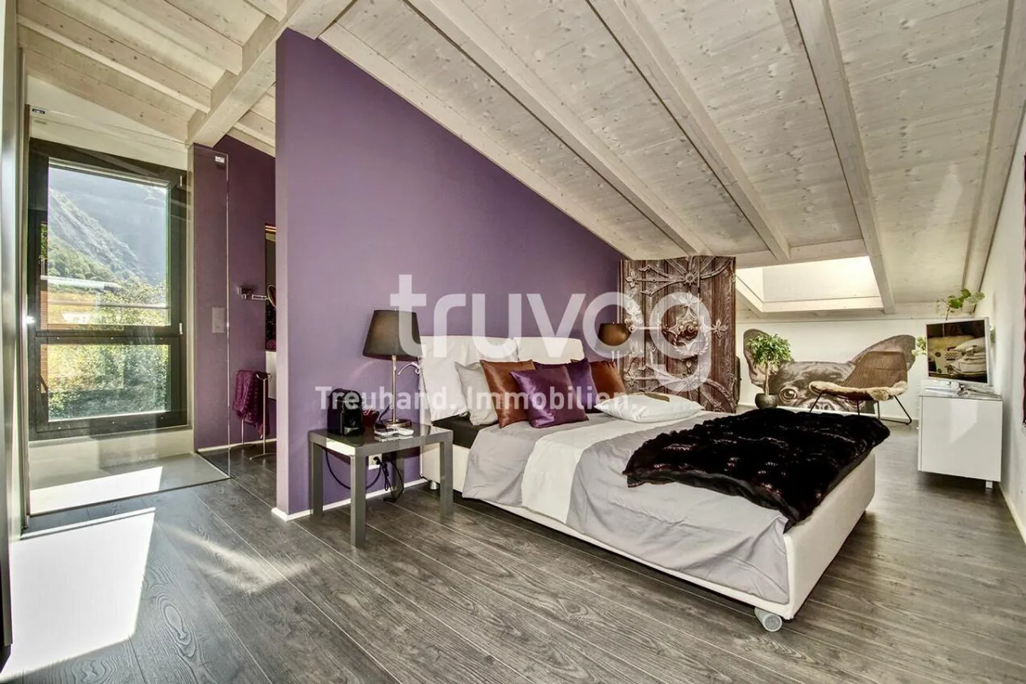 Modern, Stylish, Sustainable - Unique Wooden House - Photo 3 of 7