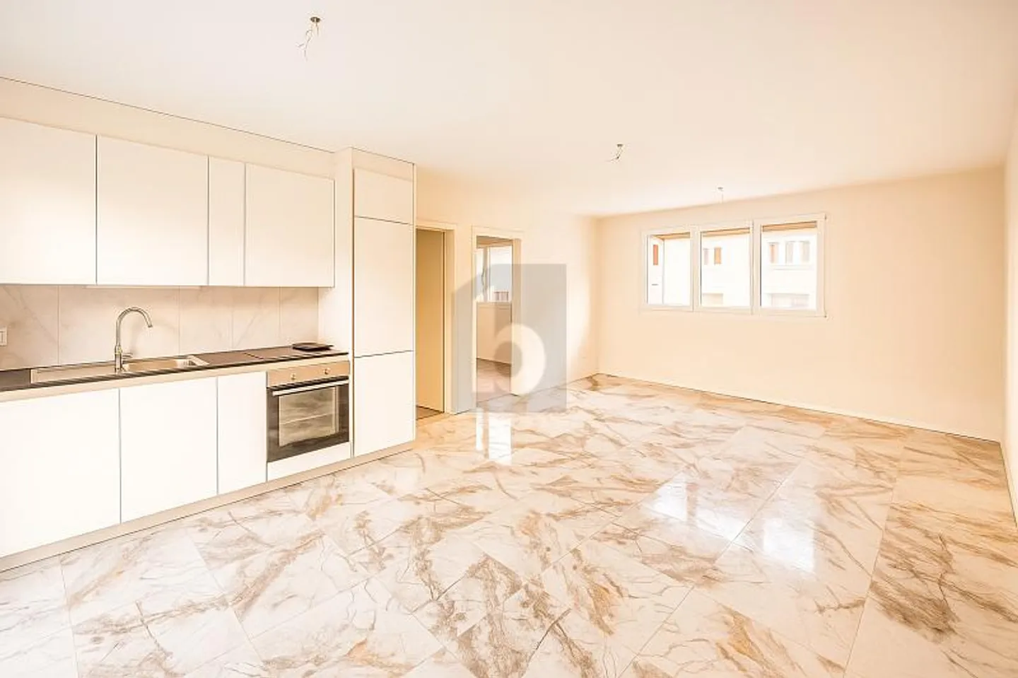 «CONFORT ET MODERNITÉ À DEUX PAS DES COMMODITÉS» - Photo 2 sur 6