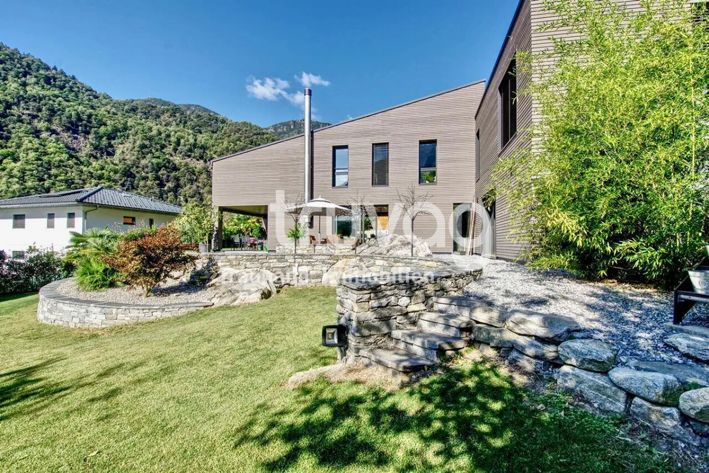 Modern, Stylish, Sustainable - Unique Wooden House - Photo 7 of 7