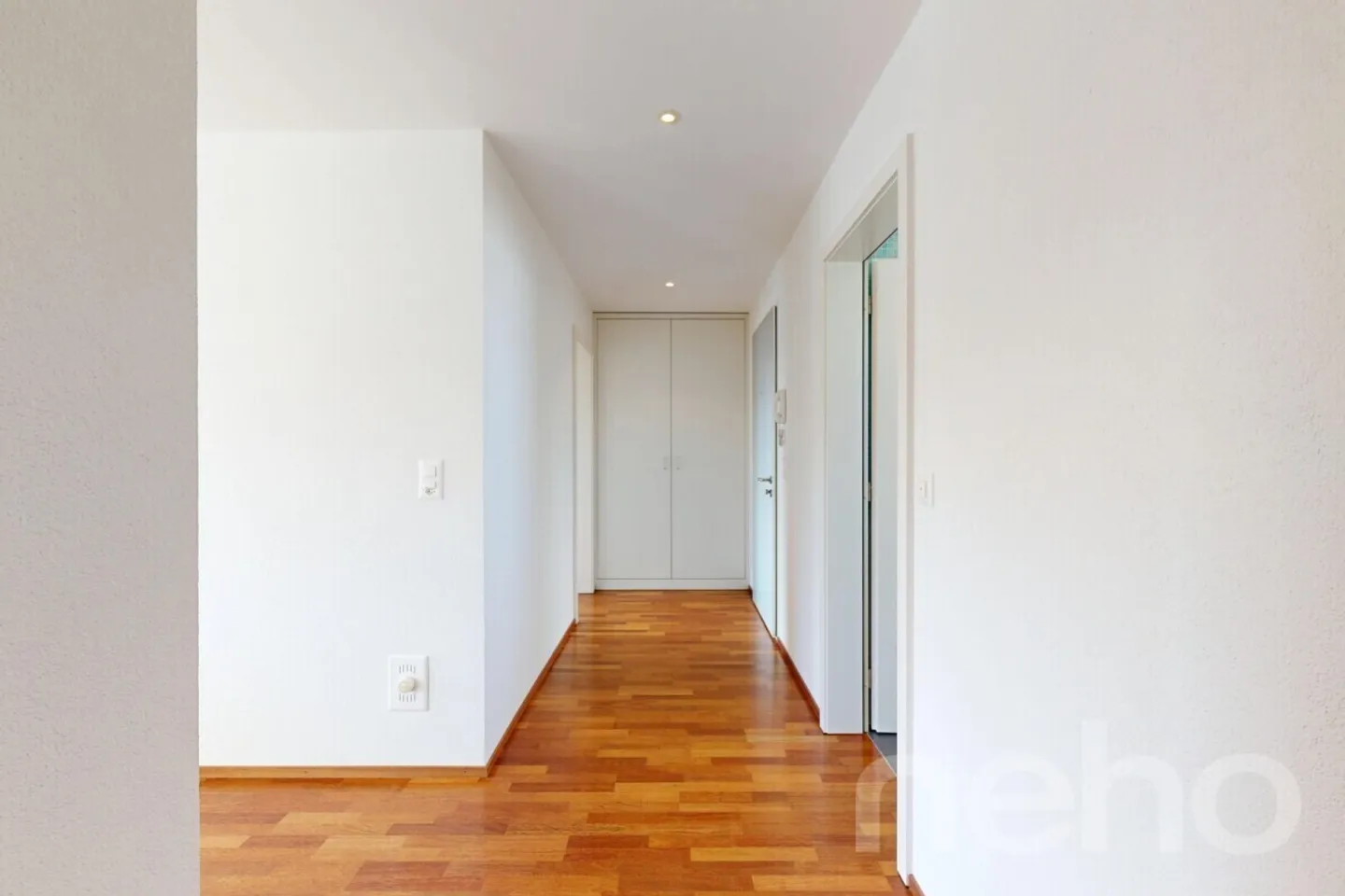 Appartement lumineux avec double salle de bains - Photo 10 sur 12