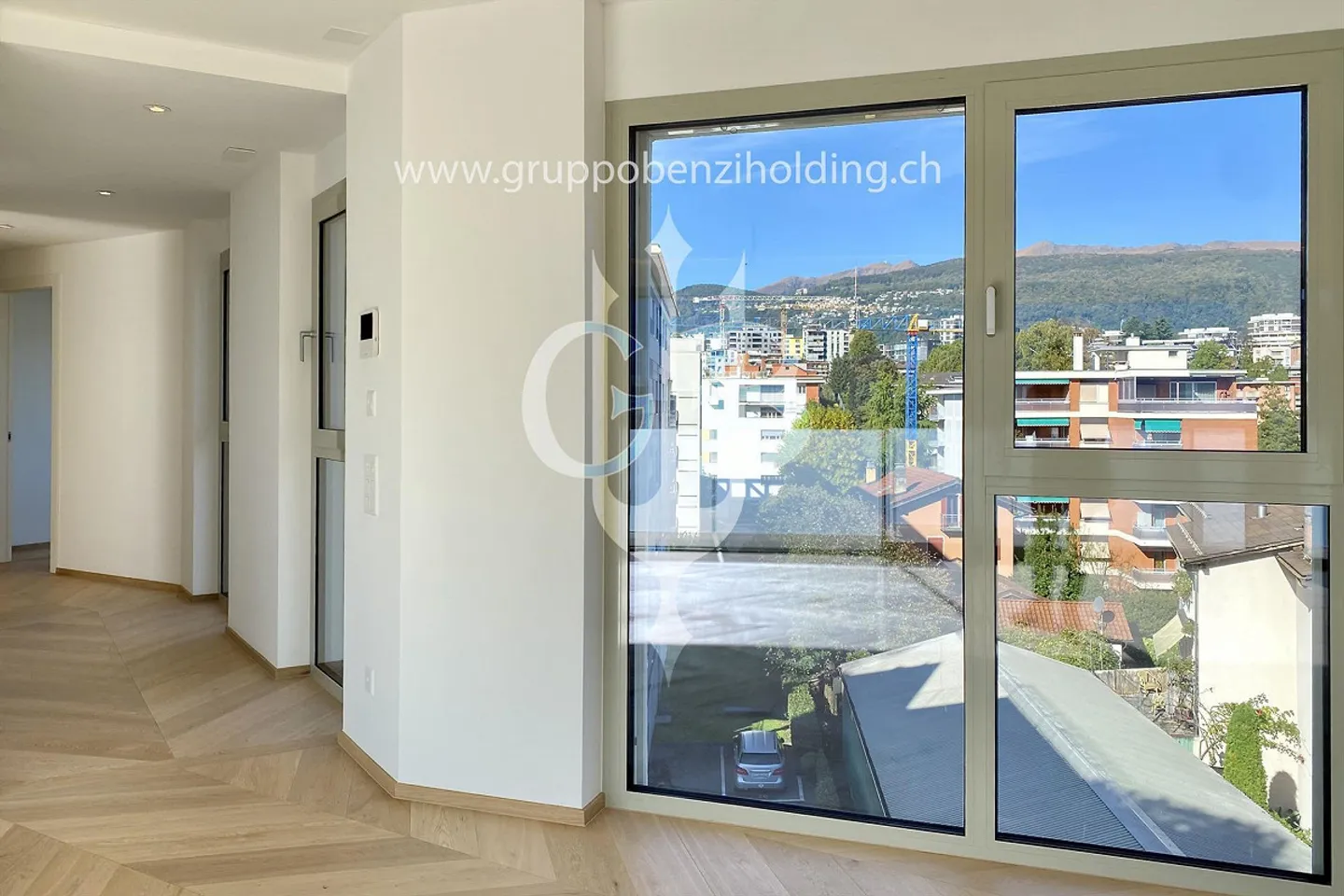 DIRECTTAMENTE DAL COSTRUTTORE - Nuovo attico con vista lago e terrazza sul tetto - Foto 8 di 25