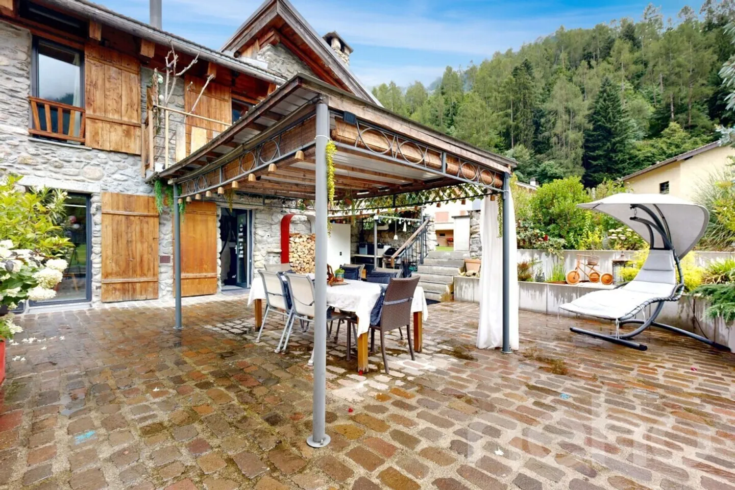 Fascino incomparabile - casa 4 locali con ampi spazi esterni - Foto 2 di 12