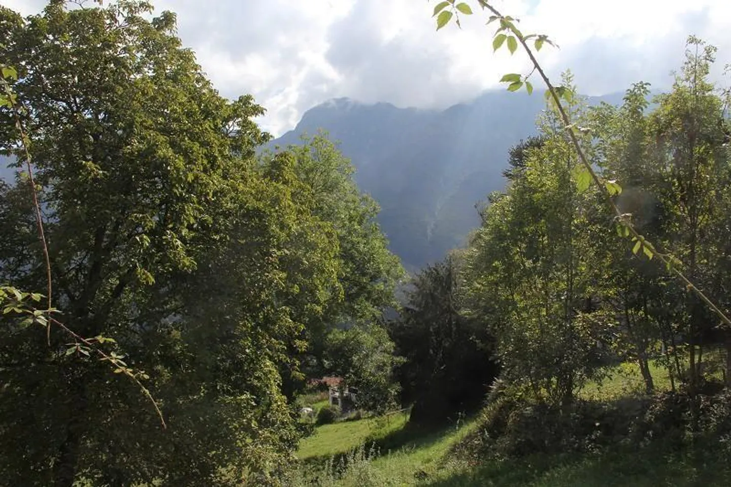 Rustico di 3 camere da ristrutturare con vista magnifica - Foto 5 di 9