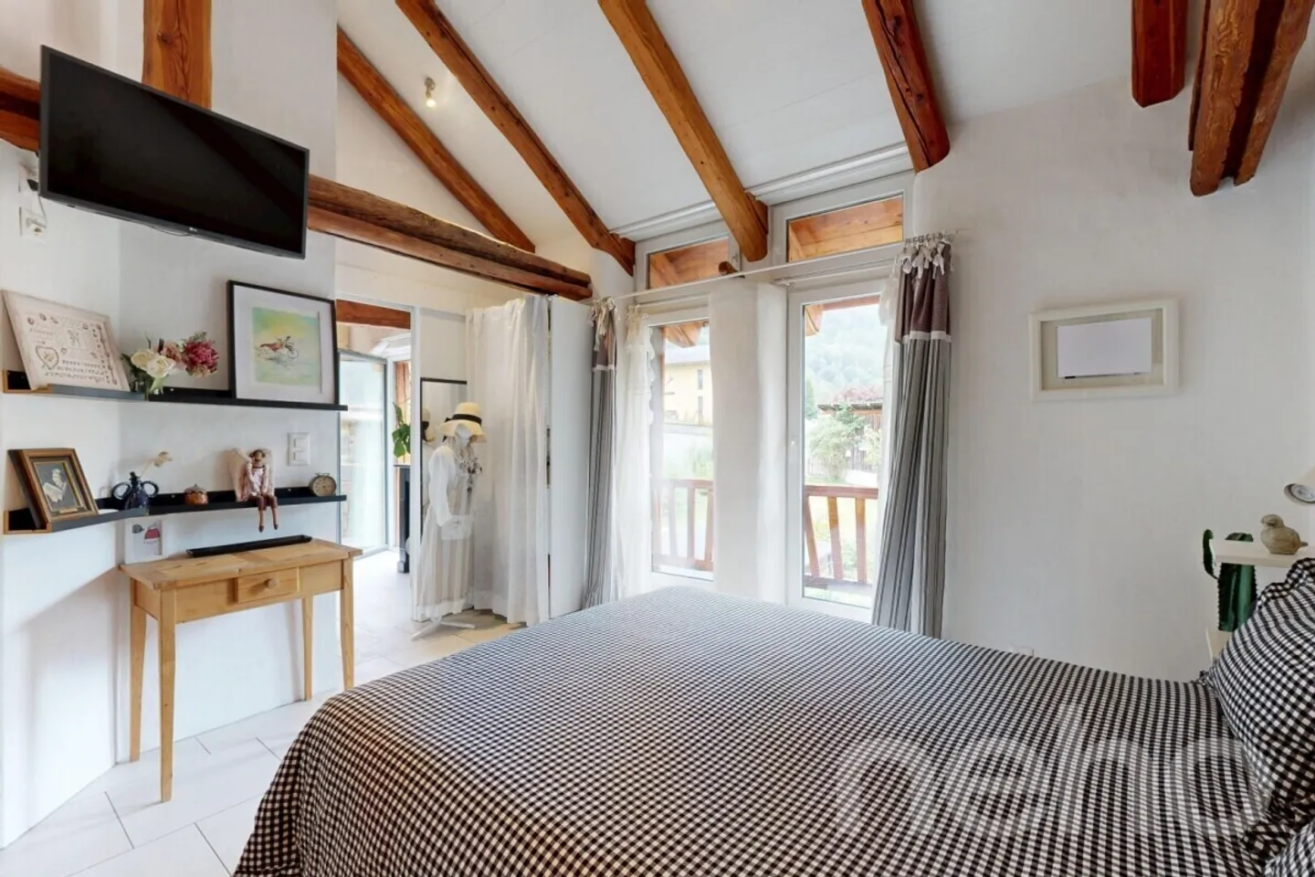 Fascino incomparabile - casa 4 locali con ampi spazi esterni - Foto 8 di 12