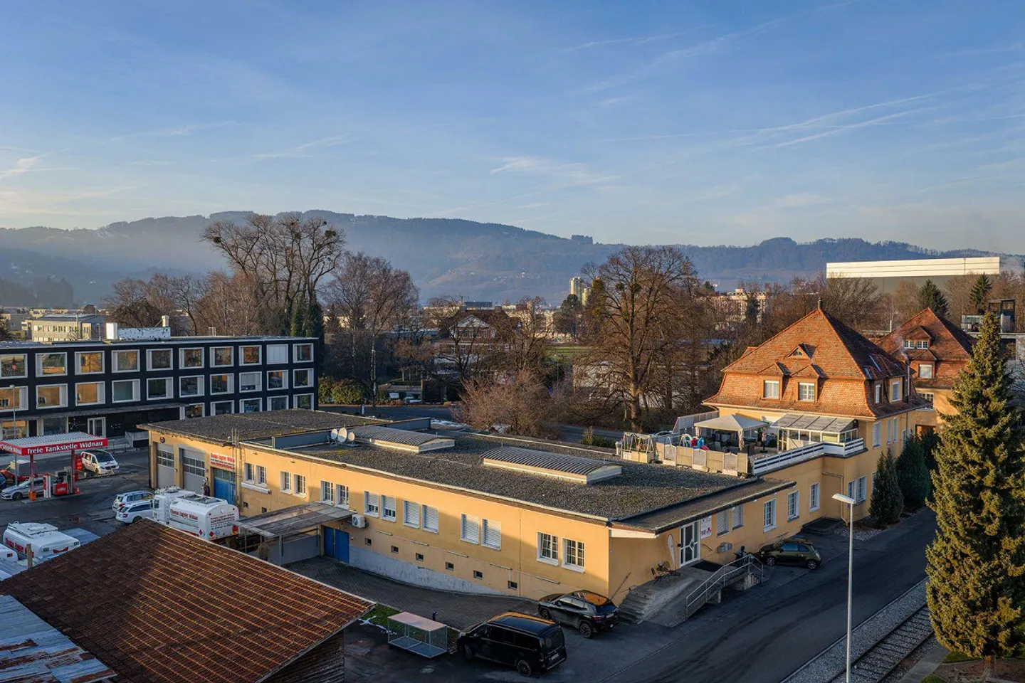 Versatile Commercial Space - Photo 2 of 12