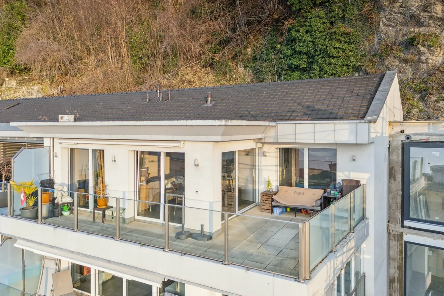 Außergewöhnliches Penthouse mit Panoramablick auf den See - Foto 3 von 11