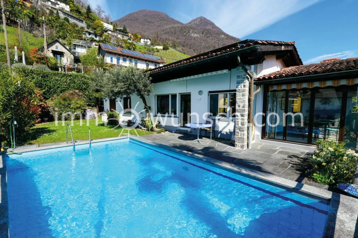 Charming Tessiner House with Pool - Photo 3 of 16
