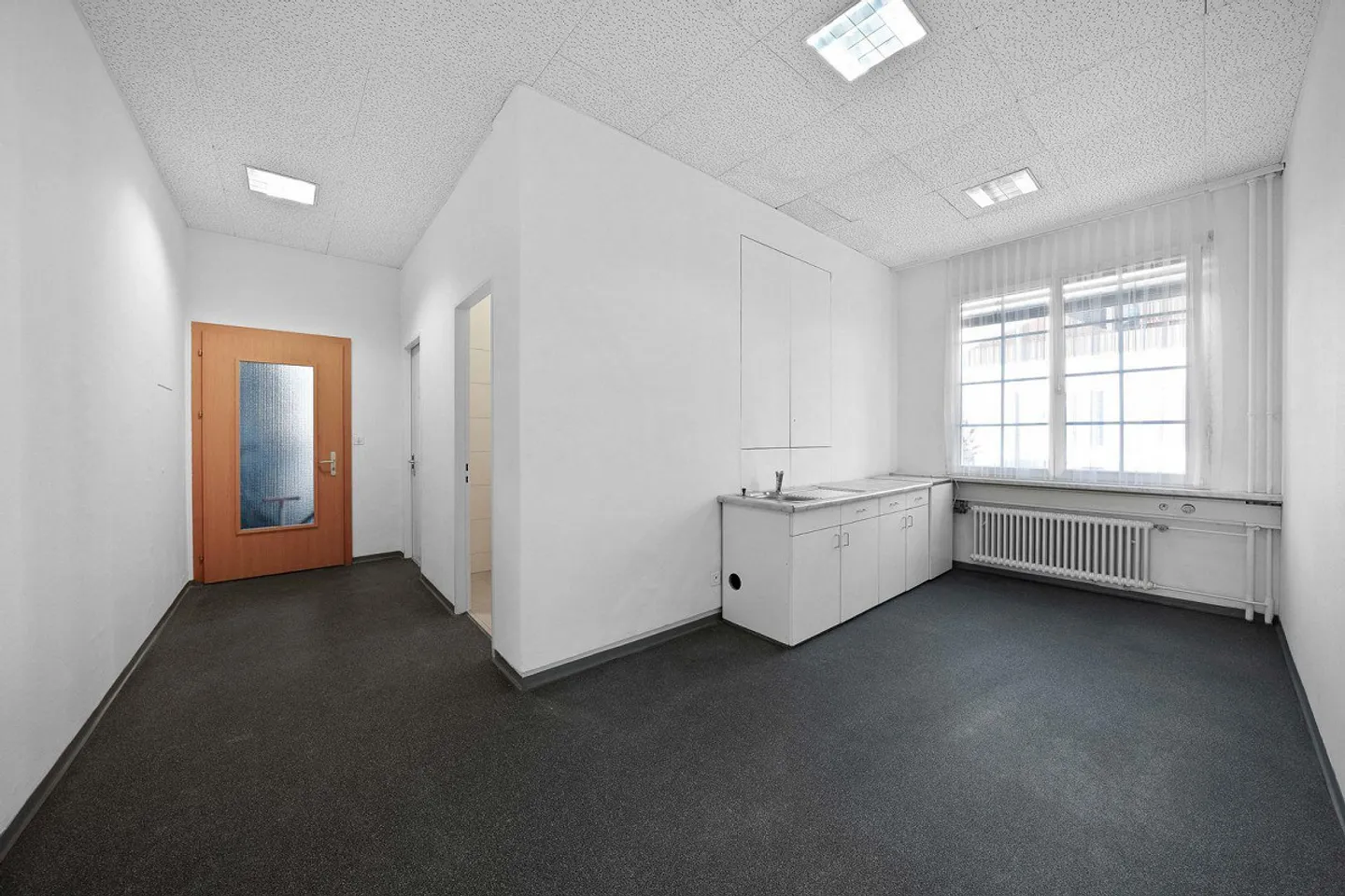 Versatile Commercial Space - Photo 5 of 12