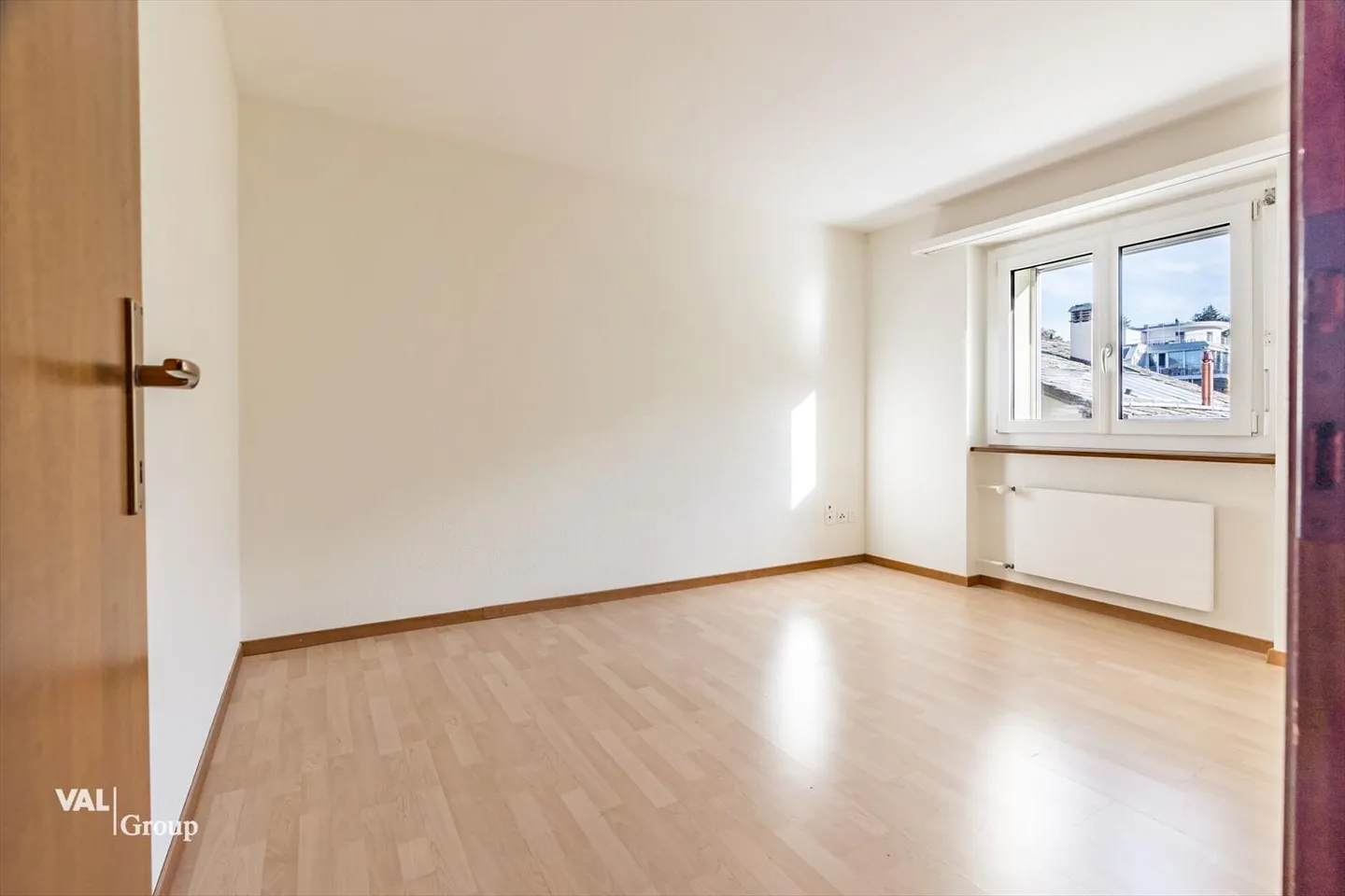 Vie ensoleillée avec vue dégagée et beaucoup d'espace pour vivre - Photo 10 sur 13