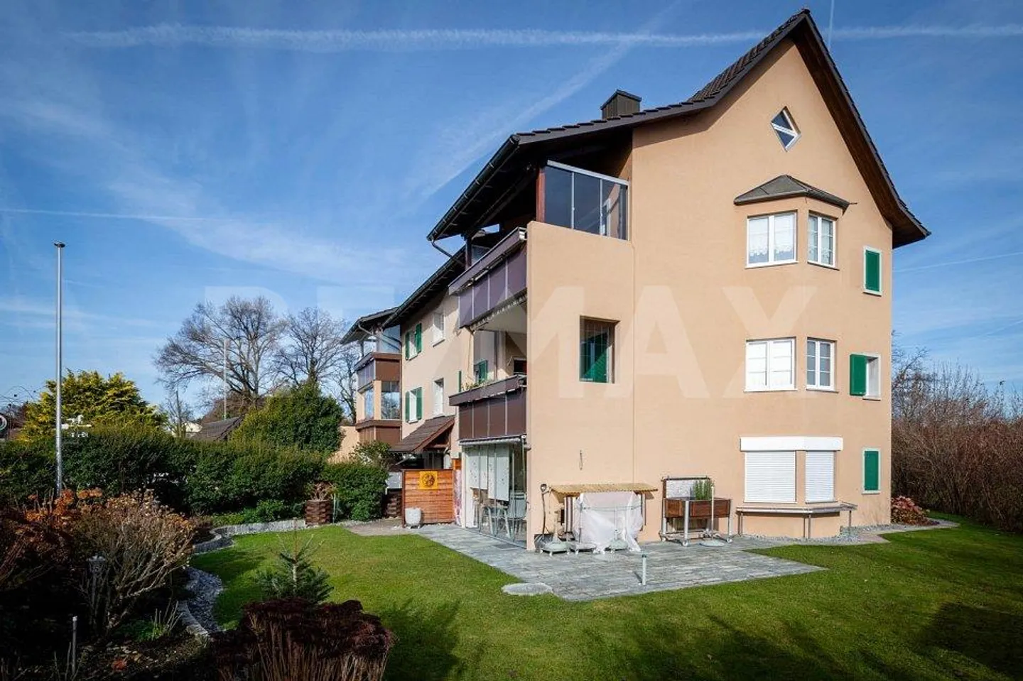 Charming Garden Apartment - Photo 3 of 13