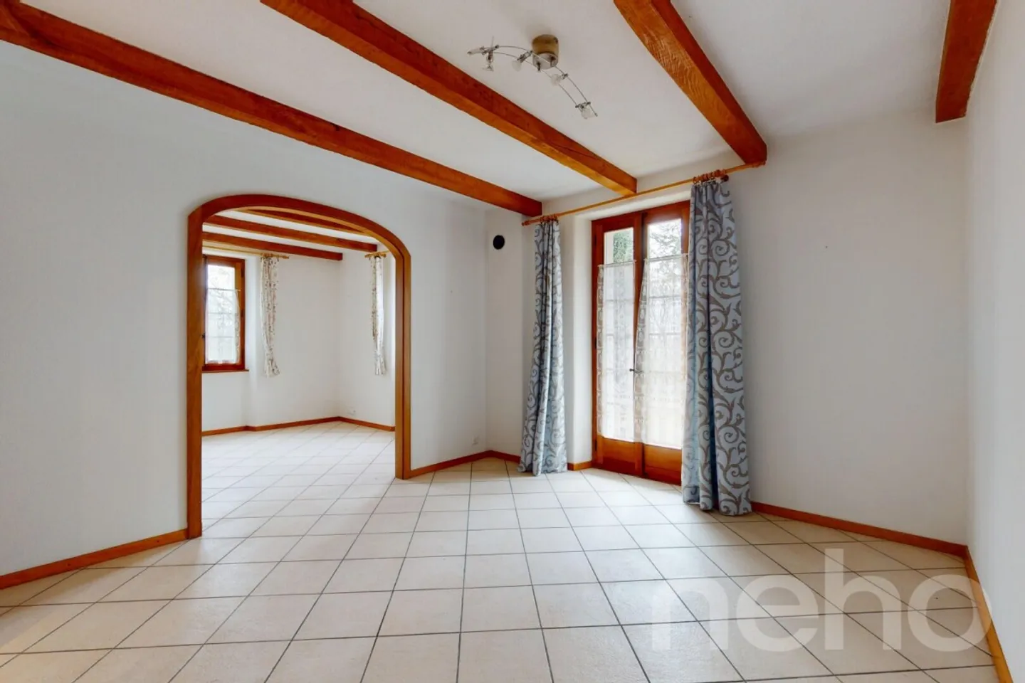 Residential building for sale - Photo 7 of 13