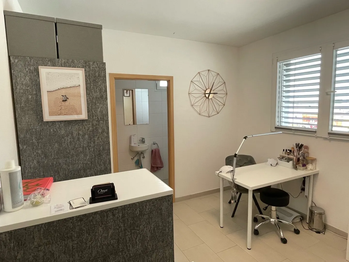 FOR RENT OFFICE 1 ROOM - Photo 4 of 6