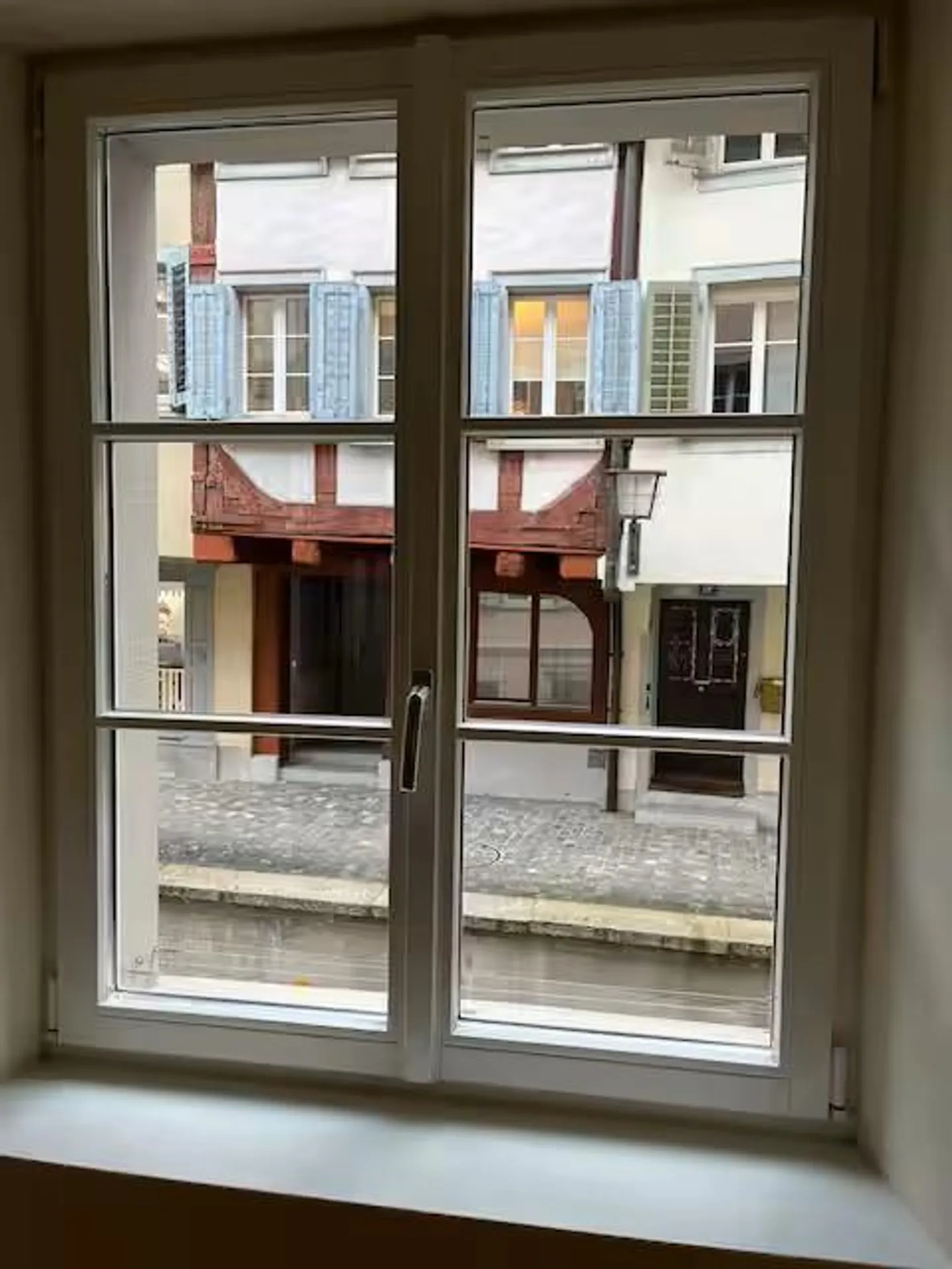 Camera tranquilla e lussuosa completamente attrezzata, come residenza e sede fiscale - Foto 13 di 13