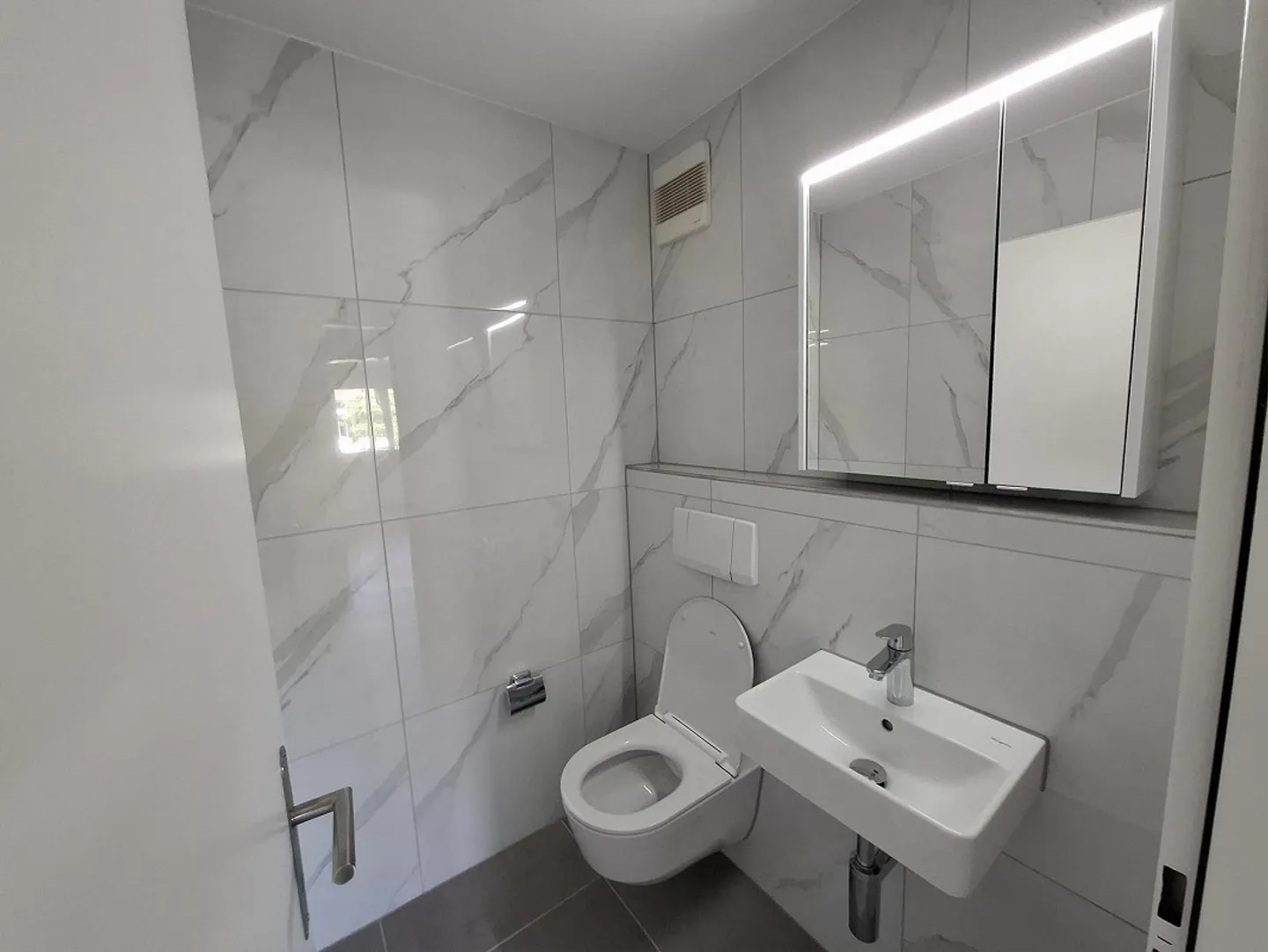 Renoviertes Apartment mit Balkon - Foto 5 von 19