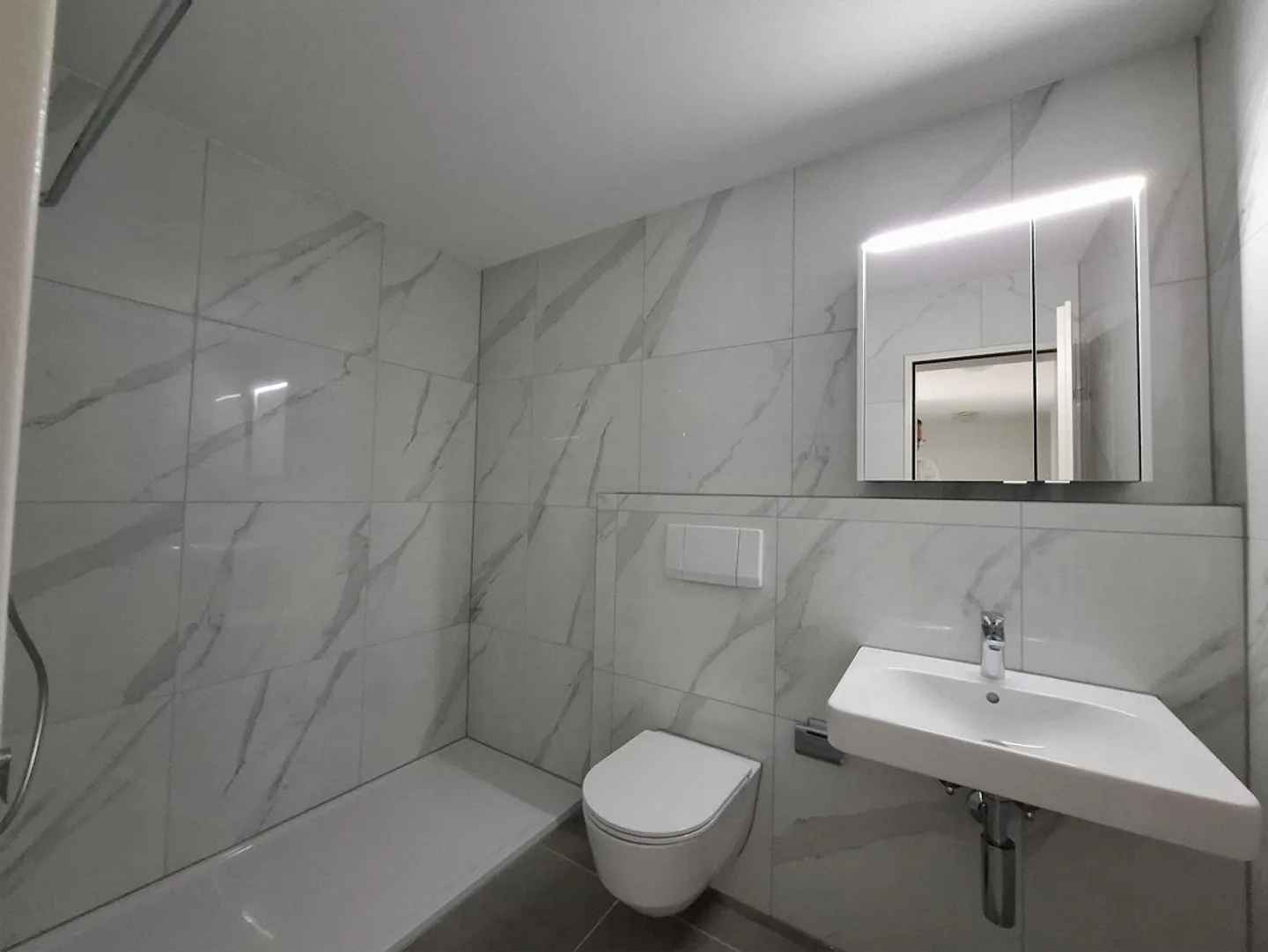 Renoviertes Apartment mit Balkon - Foto 6 von 19