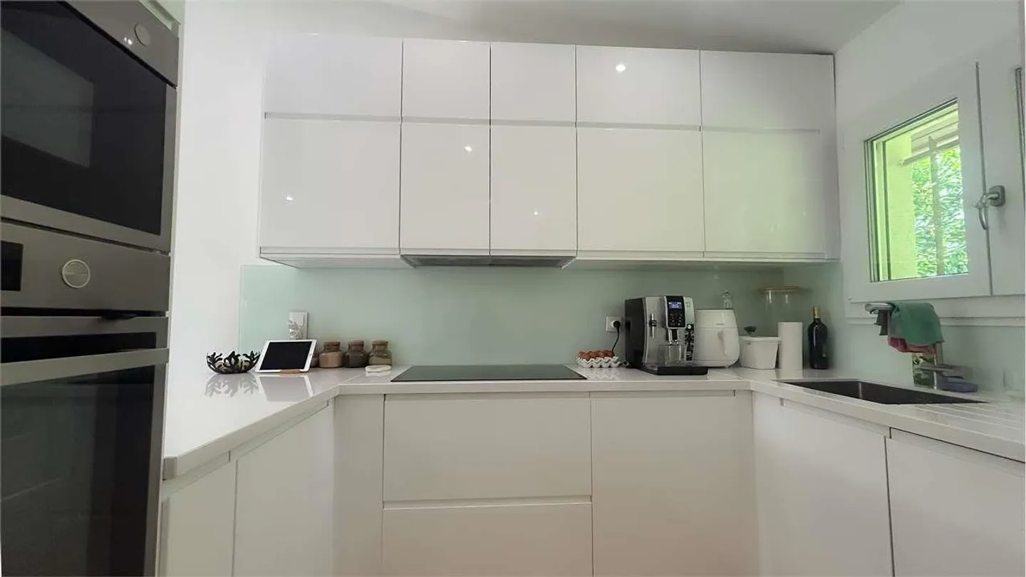 Elegante casa a schiera con giardino - Foto 6 di 13