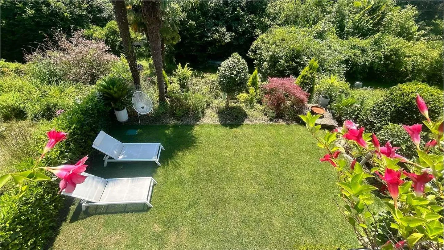 Elegante casa a schiera con giardino - Foto 11 di 13