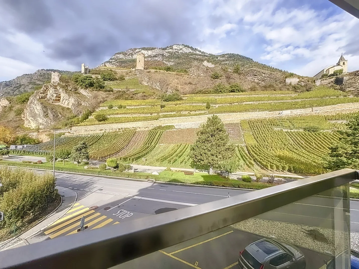 Residential building for sale - Photo 1 of 9