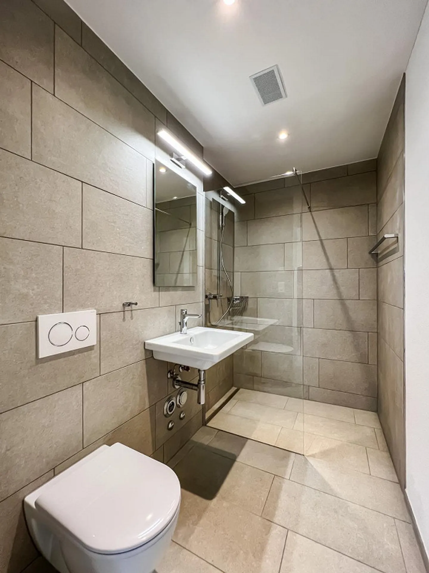 Modern seating apartment - Photo 4 of 9