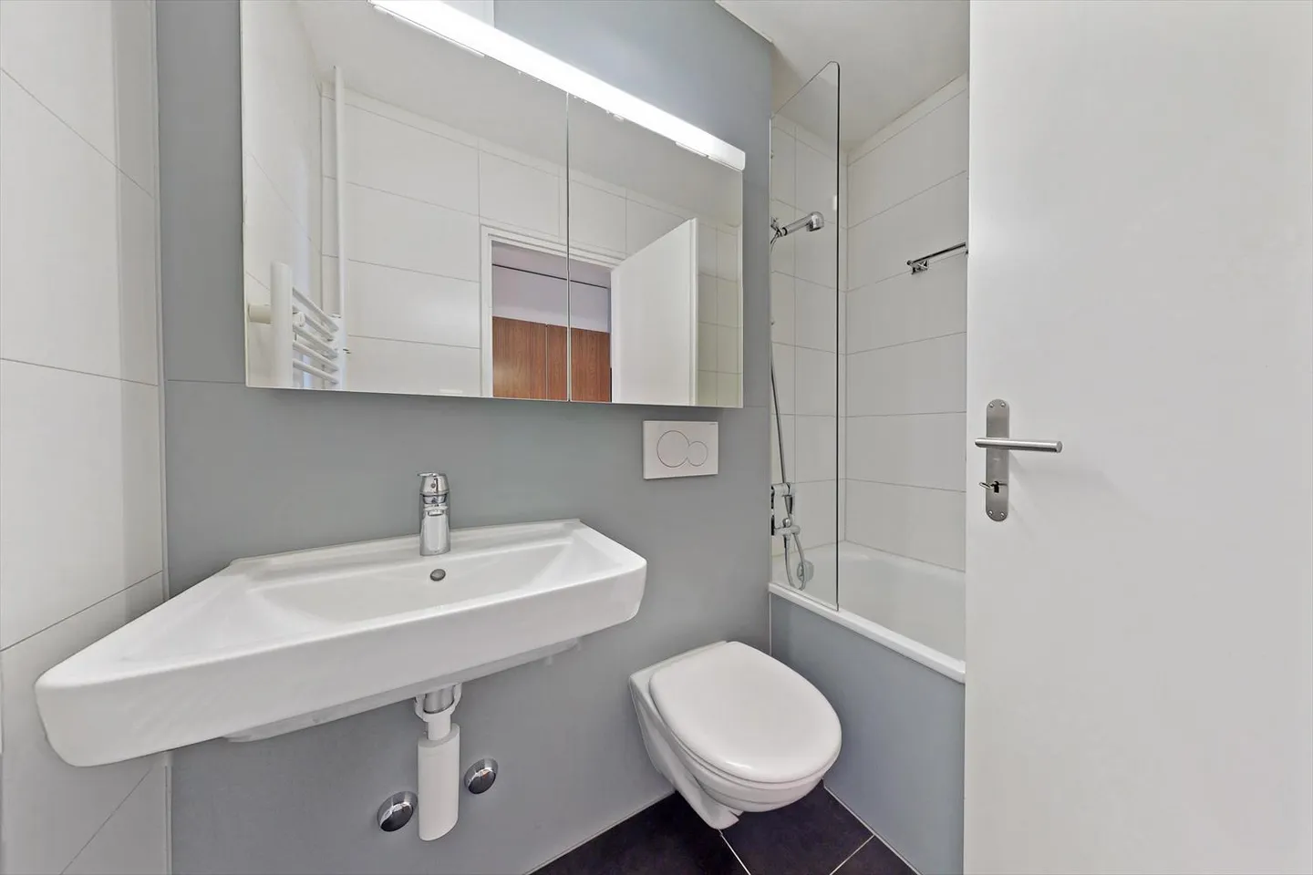 Appartamento singolo attraente cerca di te! - Foto 6 di 7