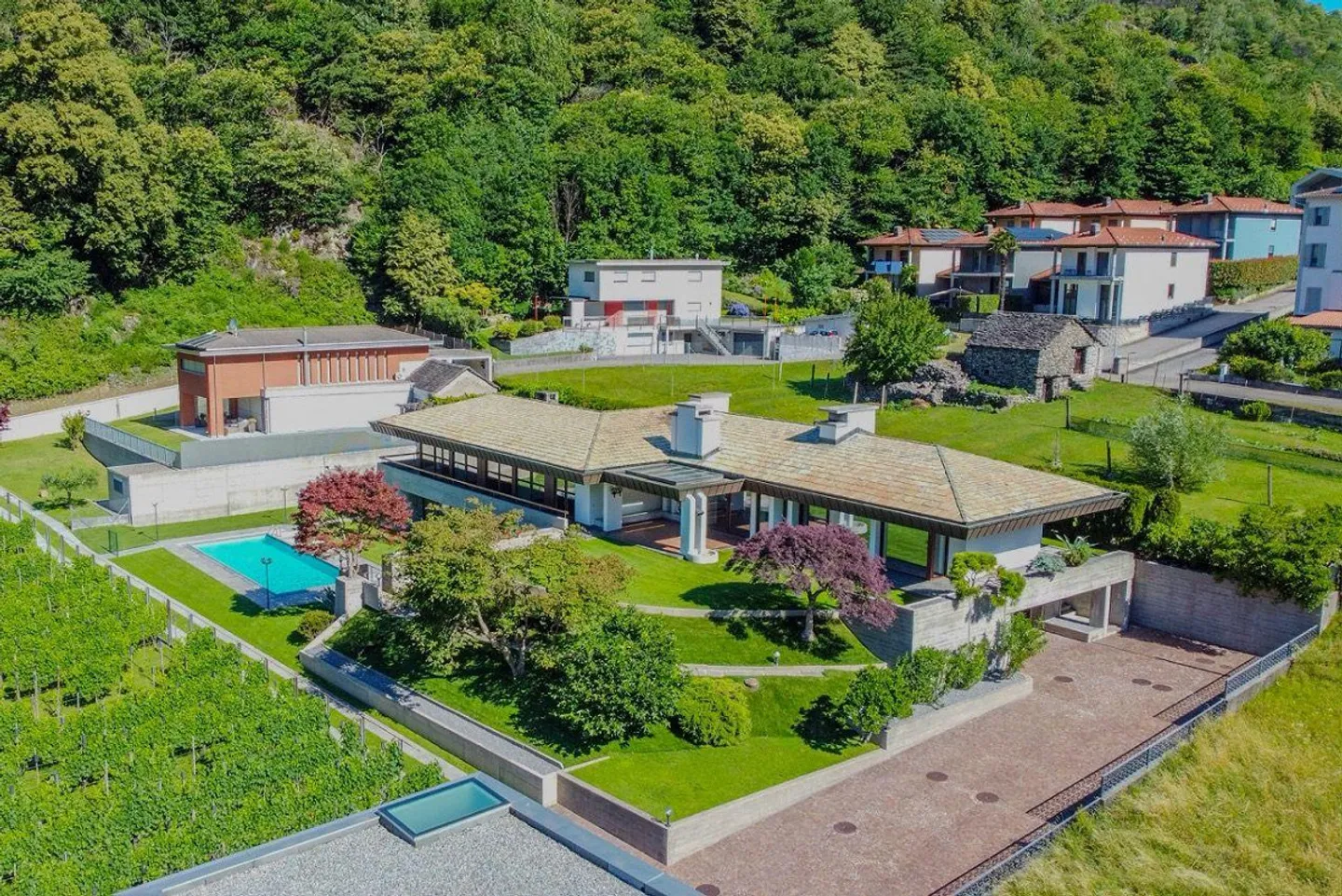 Charmante Villa mit Pool - Foto 1 von 15