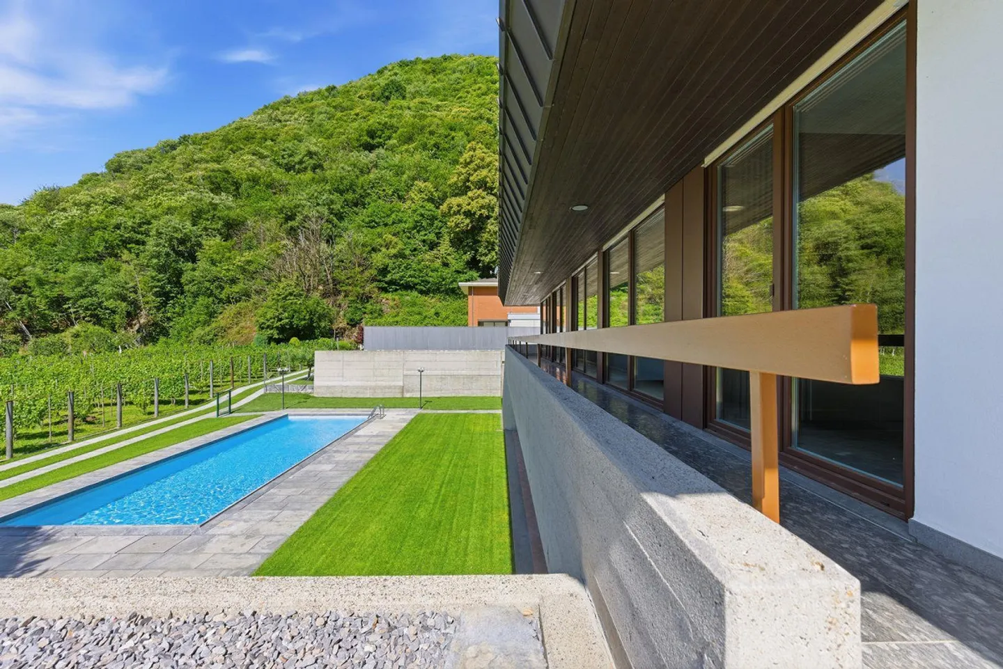 Charmante Villa mit Pool - Foto 6 von 15