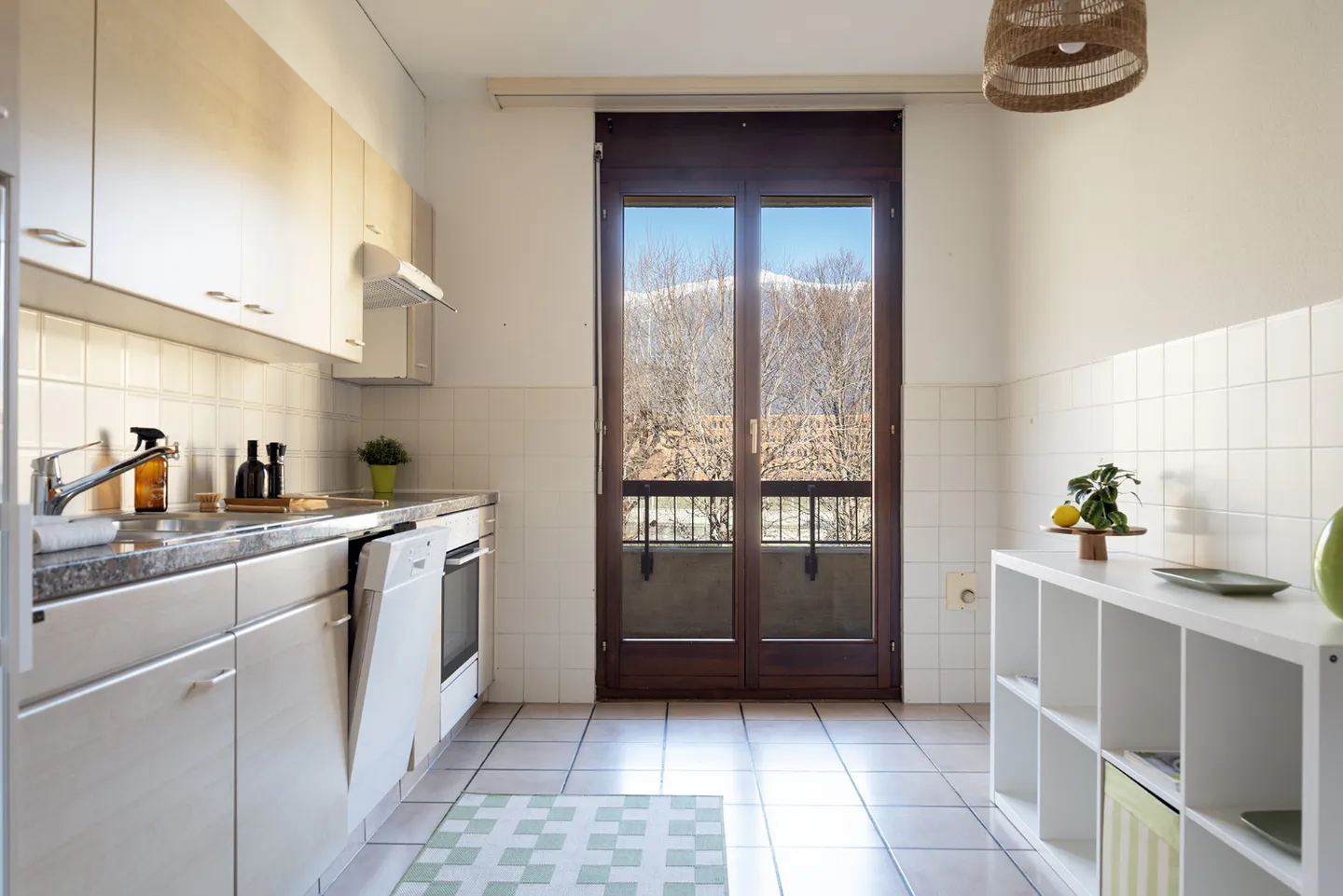 Appartamento spazioso in posizione centrale - Foto 3 di 7