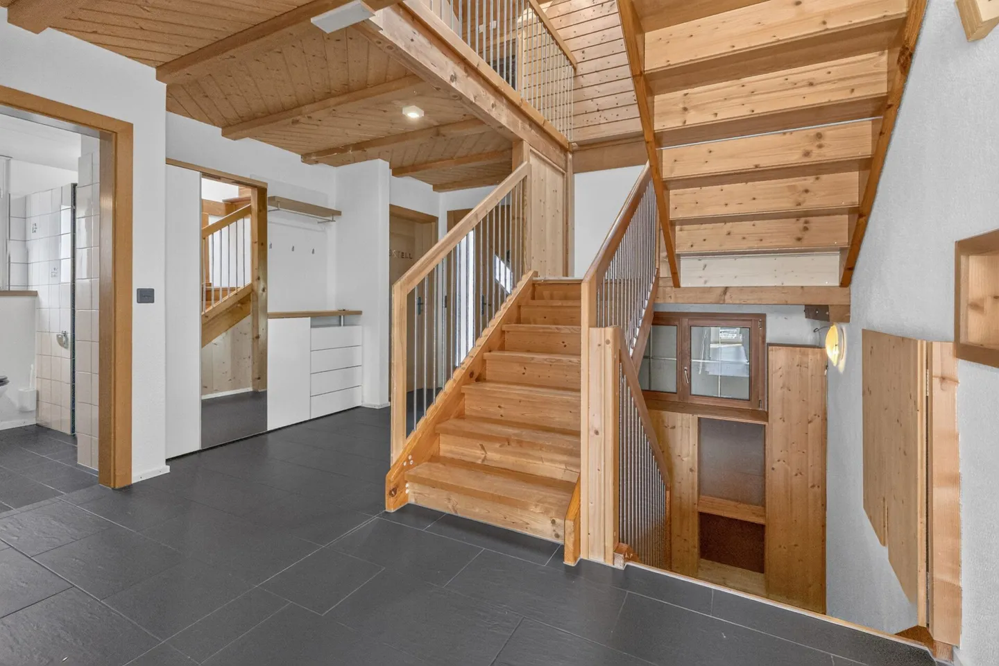 Spacious 5.5-room single-family house in Sax - Photo 11 of 19