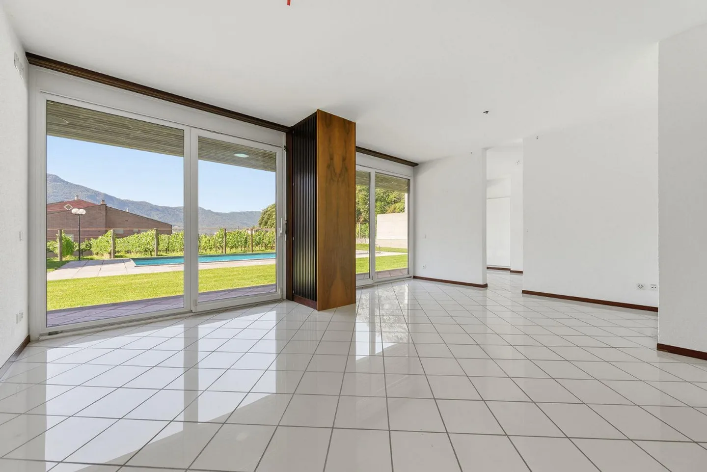 Charmante Villa mit Pool - Foto 11 von 15