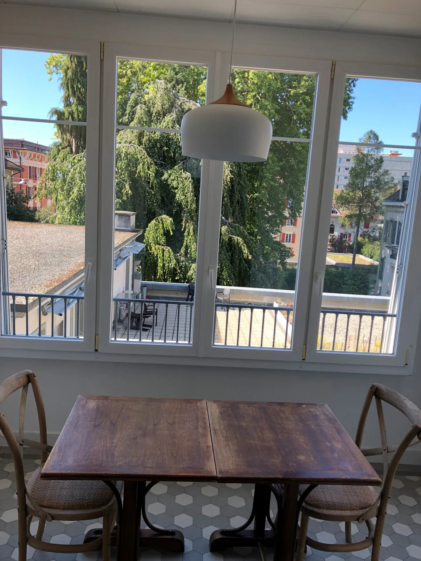 Charmant appartement 2.5 pièces - Photo 3 sur 8