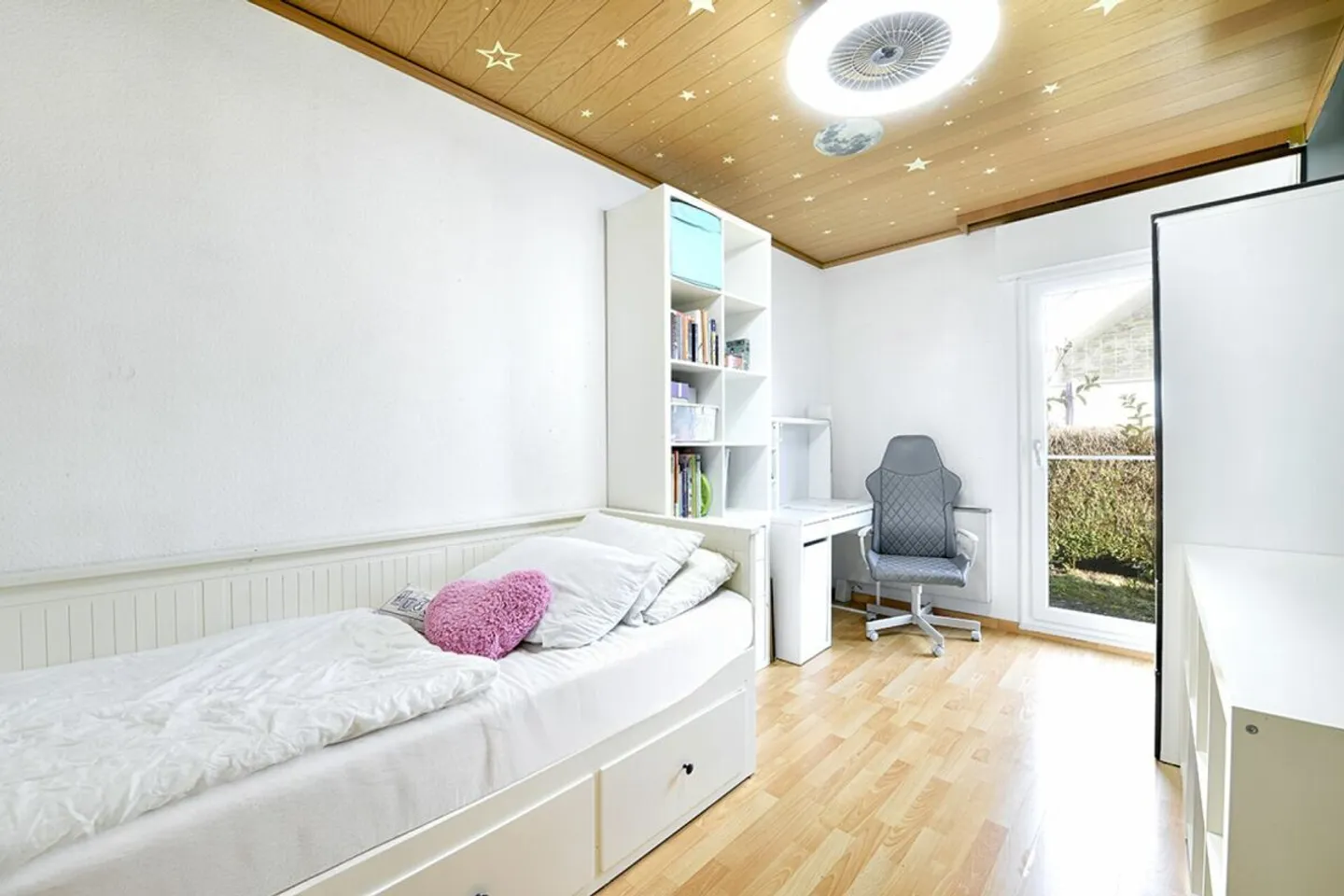 7.5-Zimmer Einfamilienhaus an ruhiger Lage mit Weitsicht, grossem Garten und Swimming Pool - Foto 6 von 14