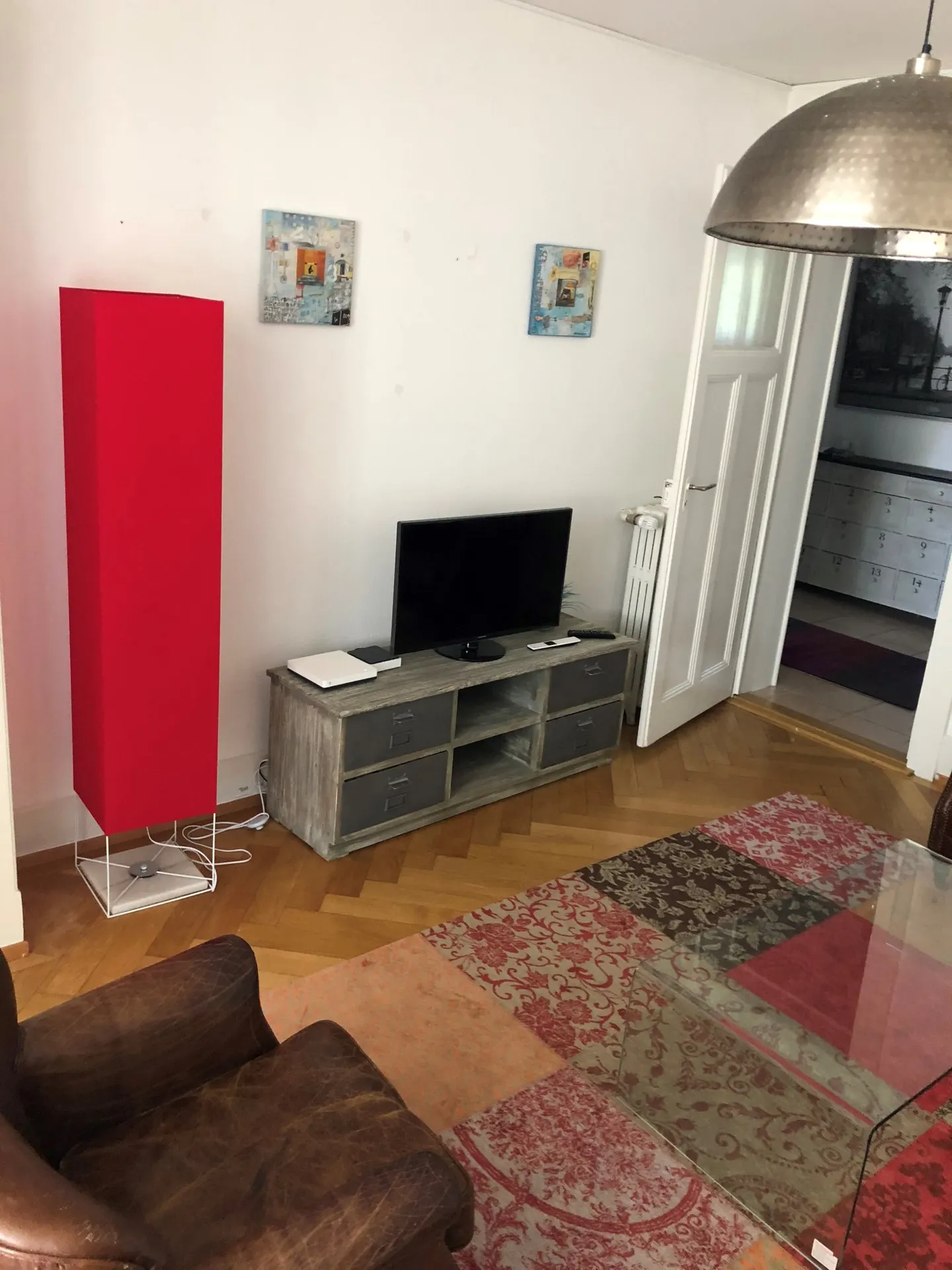 Charmant appartement 2.5 pièces - Photo 2 sur 8
