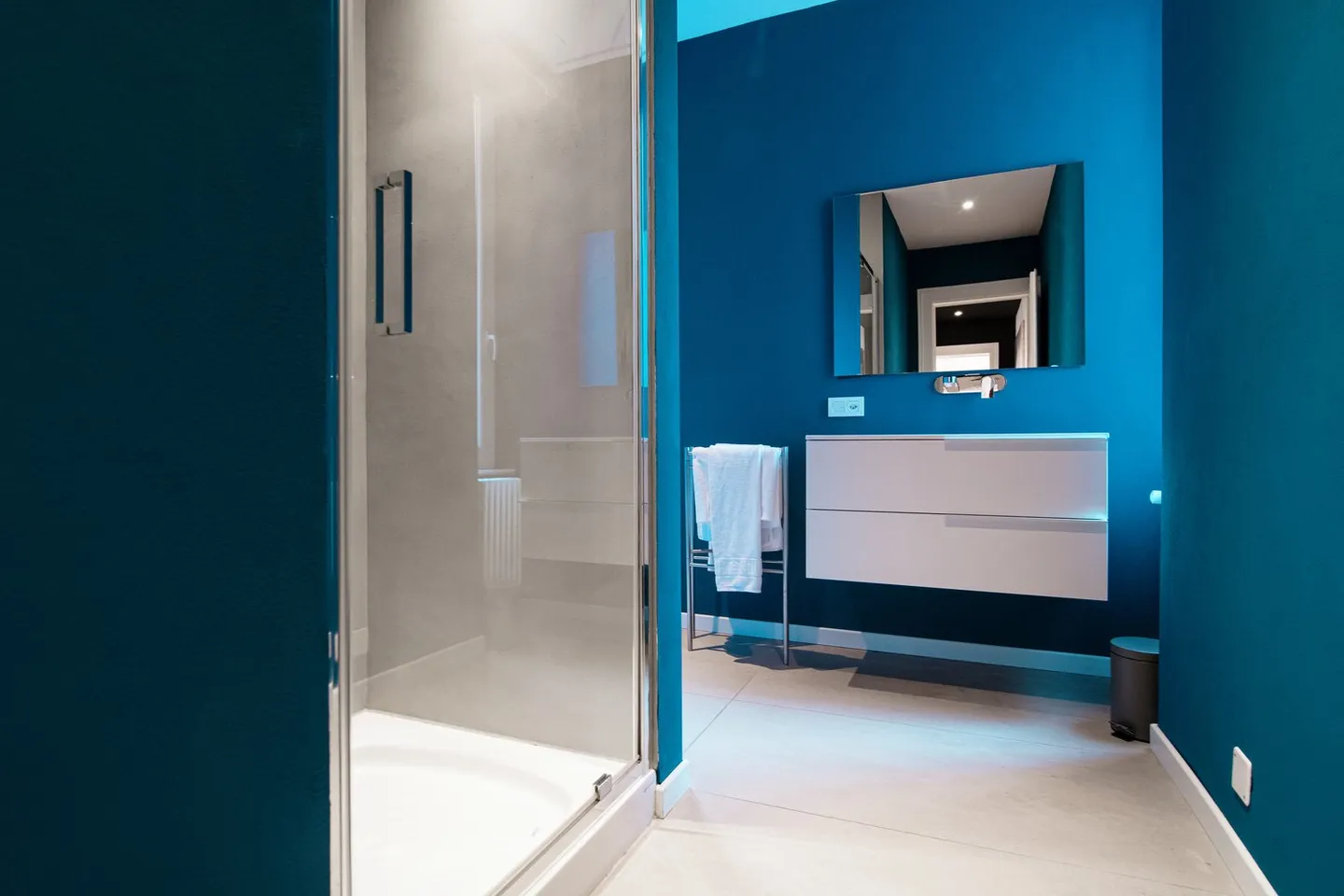 Villa mit atemberaubendem Seeblick - Foto 29 von 34