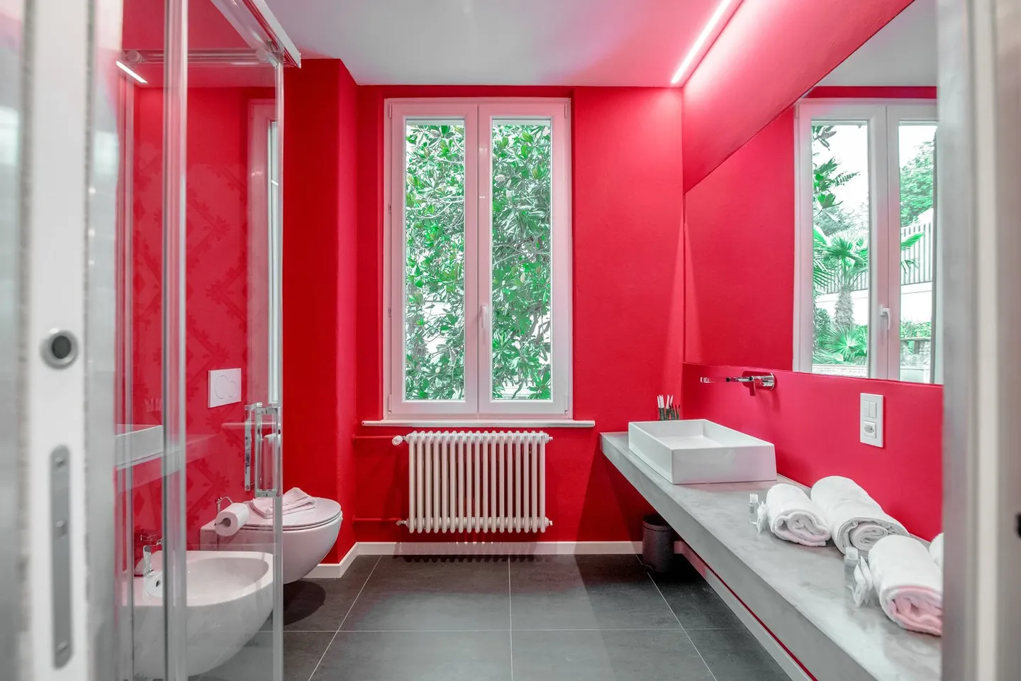 Villa mit atemberaubendem Seeblick - Foto 30 von 34