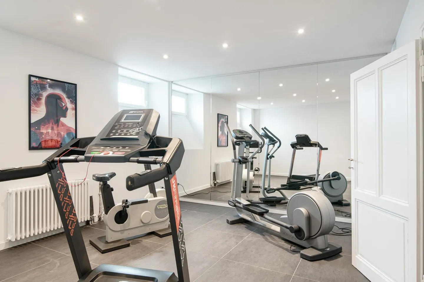 Villa mit atemberaubendem Seeblick - Foto 32 von 34