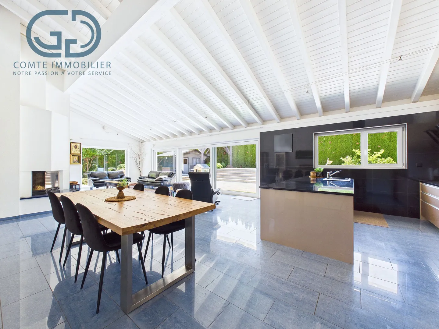 Maison familiale avec espace pro - Photo 2 sur 13