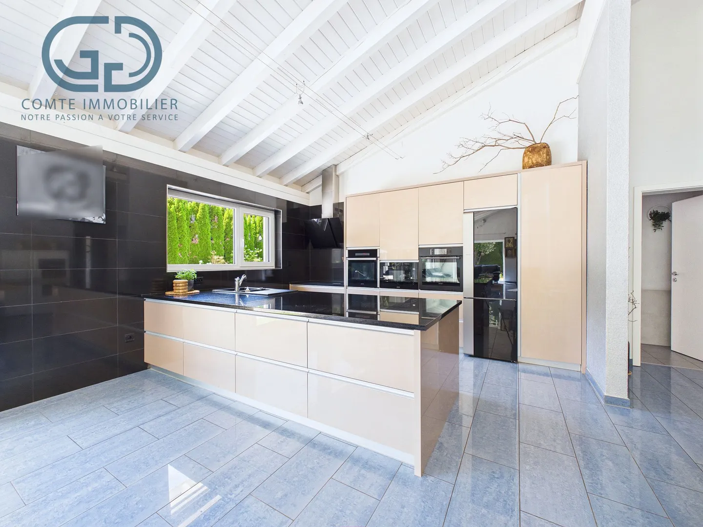 Maison familiale avec espace pro - Photo 4 sur 13