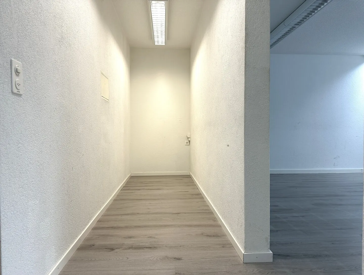 Commercial for rent - Photo 13 of 13