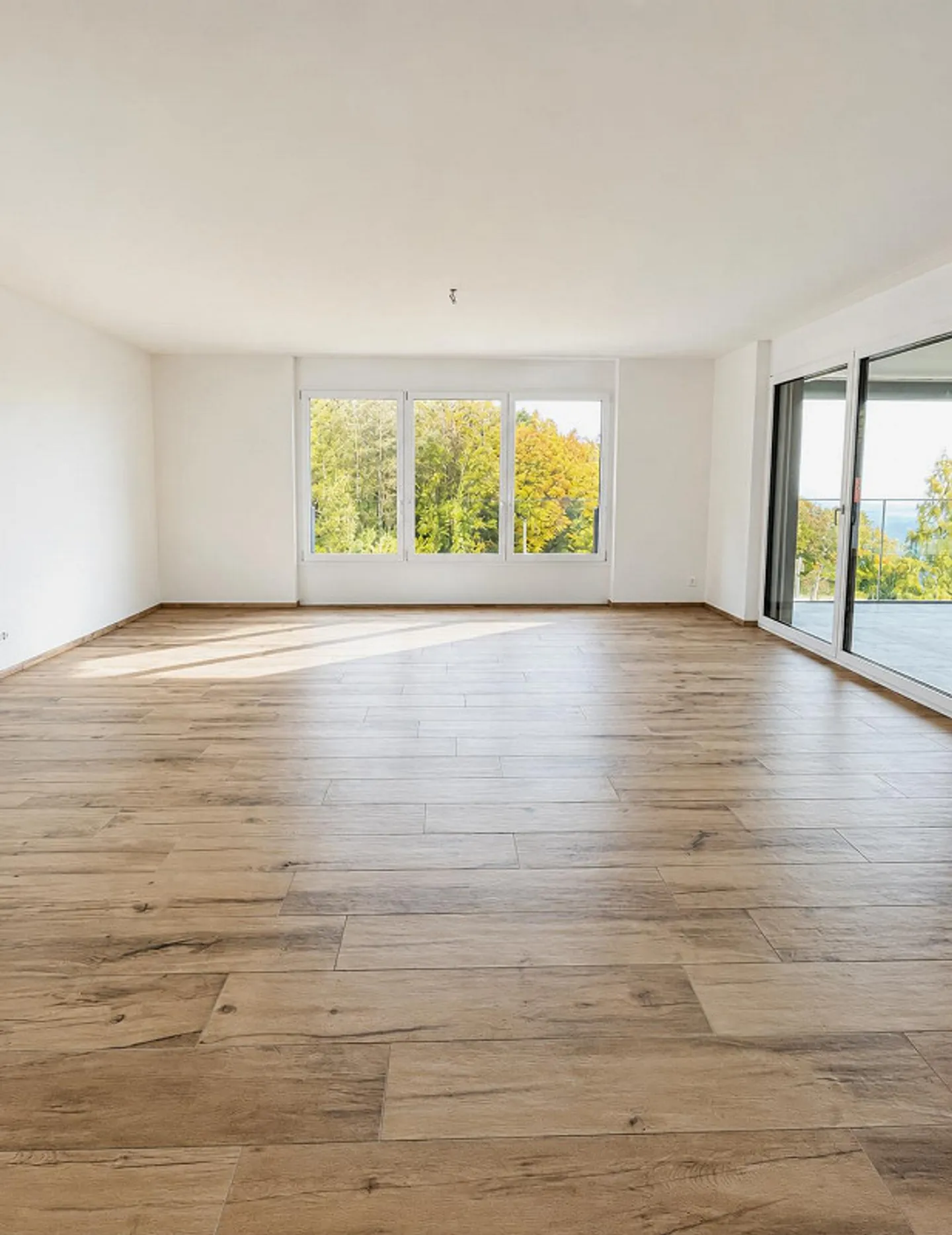 Modernes Apartment in der Natur - Foto 1 von 9