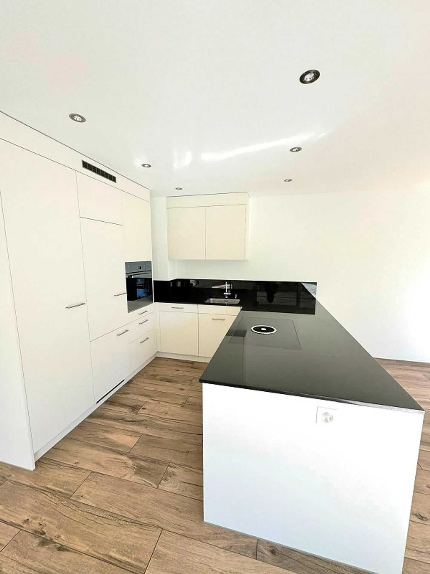 Modernes Apartment in der Natur - Foto 3 von 9