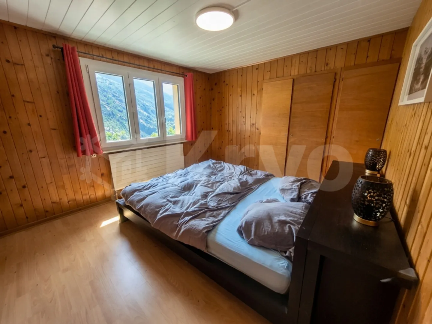 EUSEIGNE - DUPLEX DI 4.5 LOCALI, TERRAZZA E VISTA MAGNIFICA - Foto 8 di 10