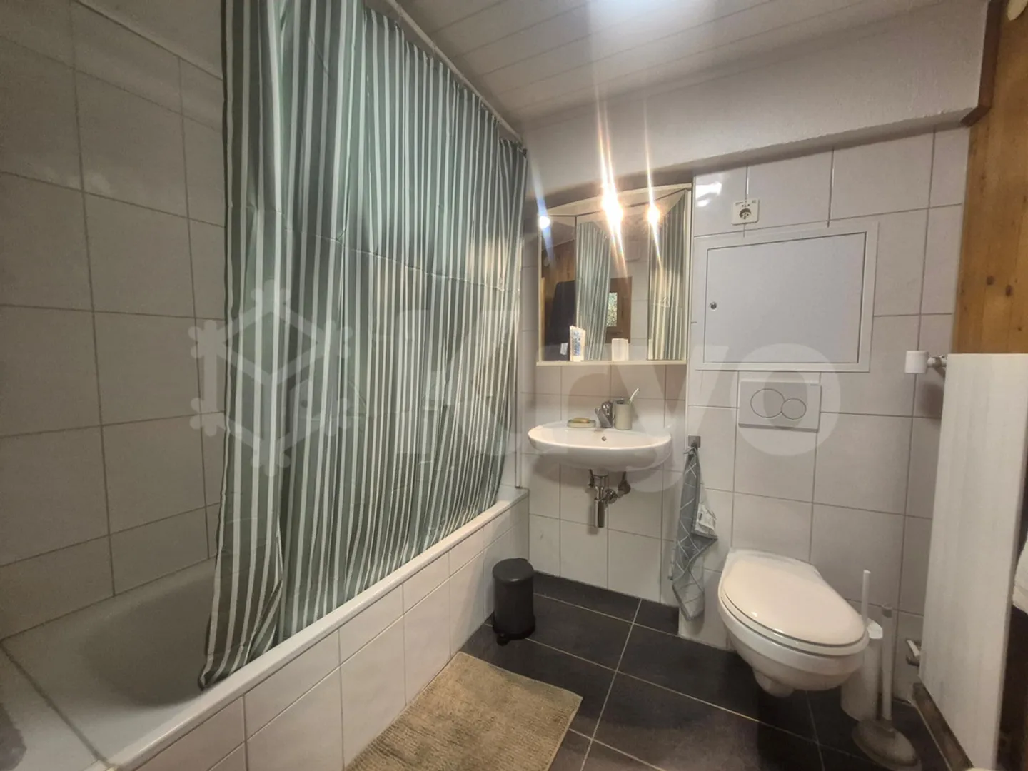 EUSEIGNE - DUPLEX DI 4.5 LOCALI, TERRAZZA E VISTA MAGNIFICA - Foto 9 di 10