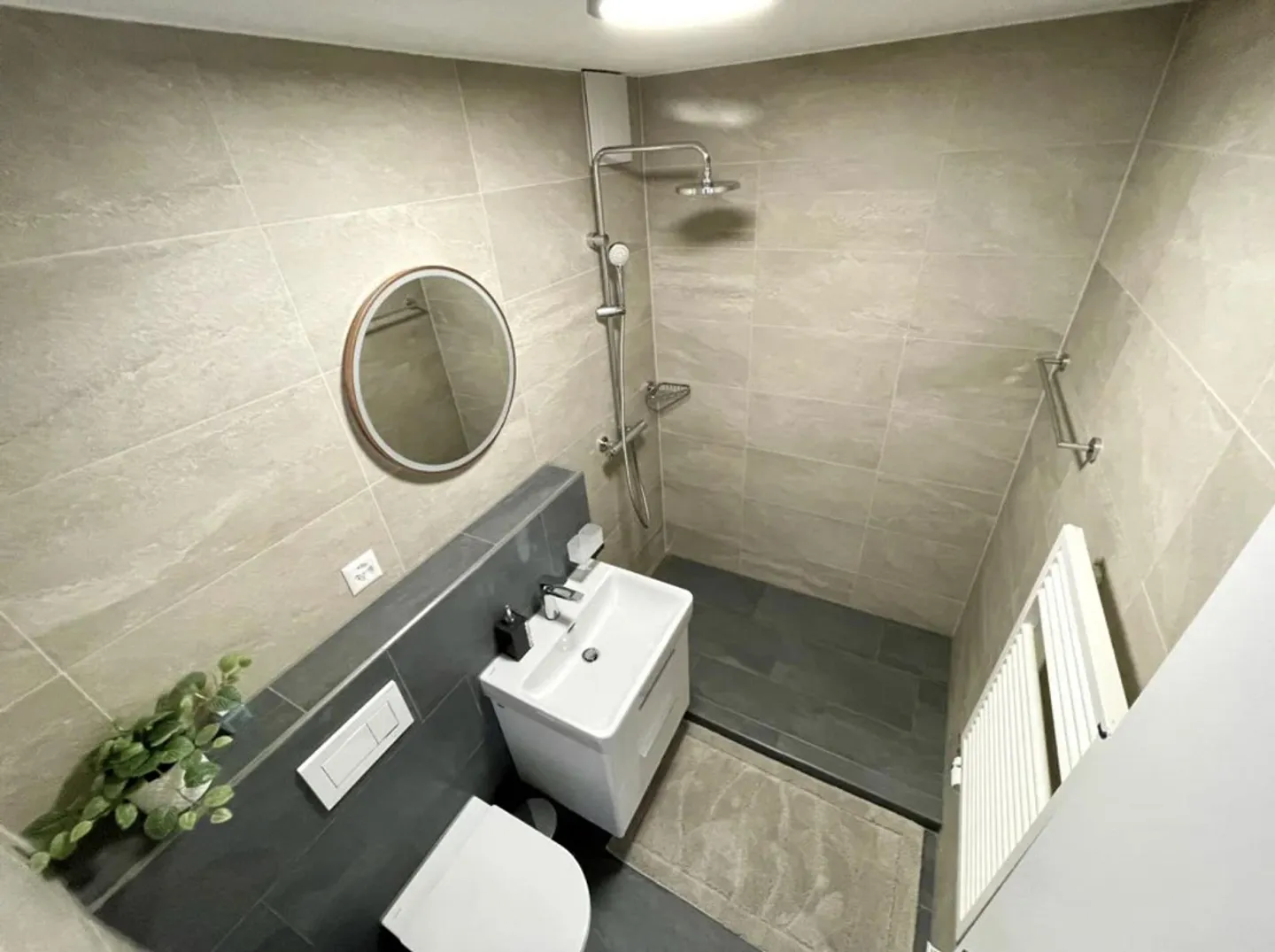 Exclusive comfortable furnished 4 ½ room apartment in Dietikon (Zurich) for rent. - Photo 6 of 15