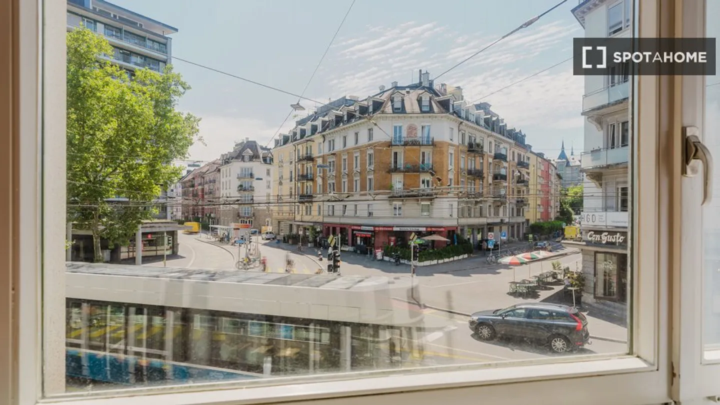 Découvrez, visitez et louez votre nouveau chez-vous en ligne en toute confiance. - Photo 3 sur 16