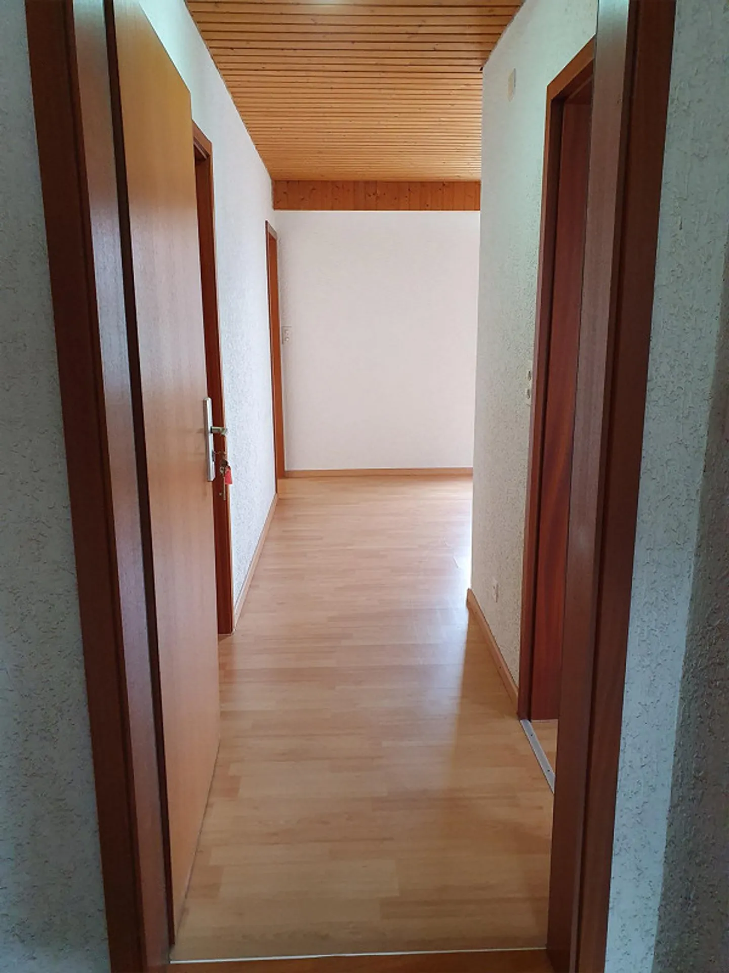 Appartamento 3,5 locali con possibilità di parcheggio - Foto 2 di 6