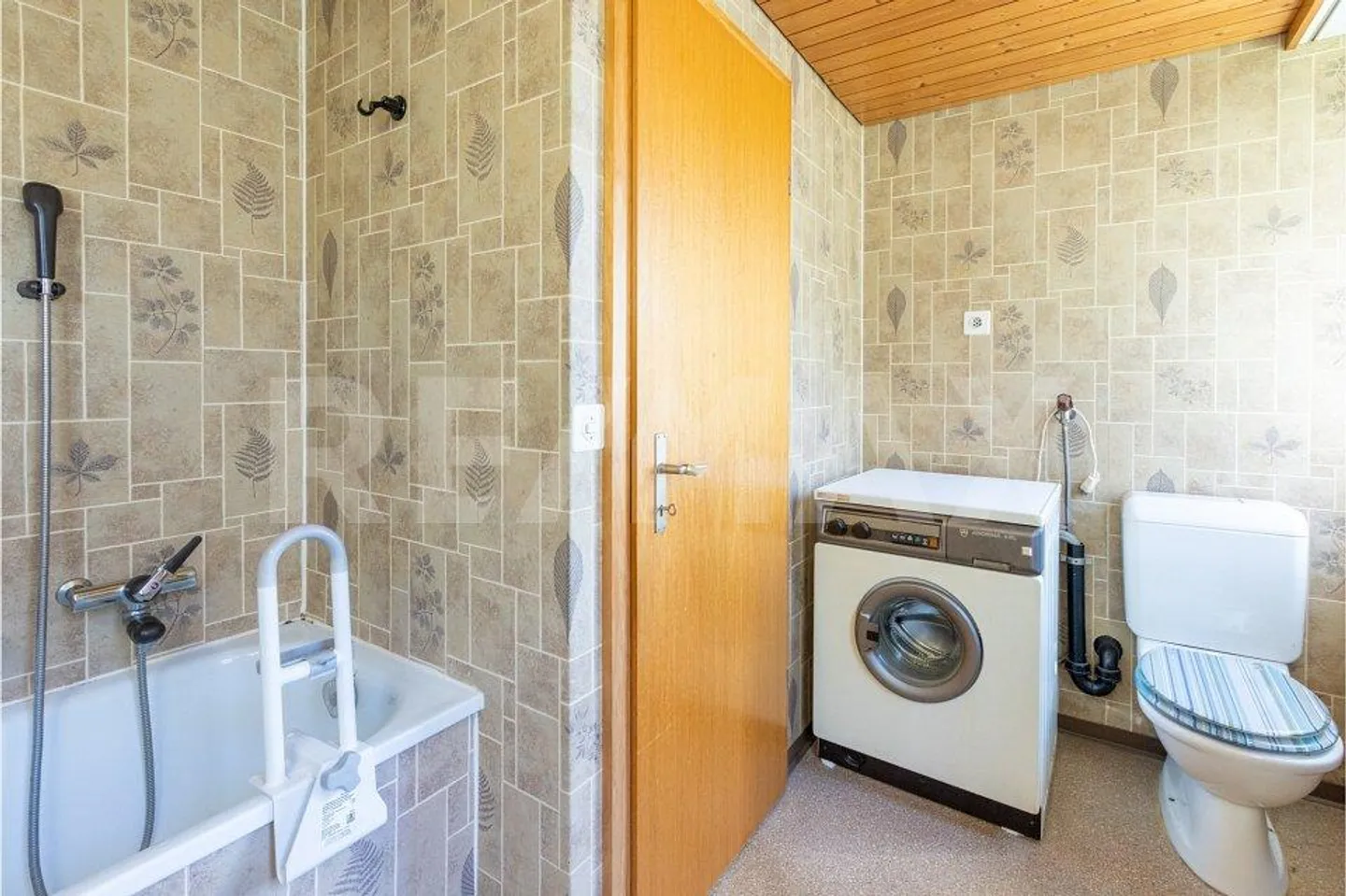 Charming 2-family house with historical character, 6484 Wassen UR - Photo 6 of 13