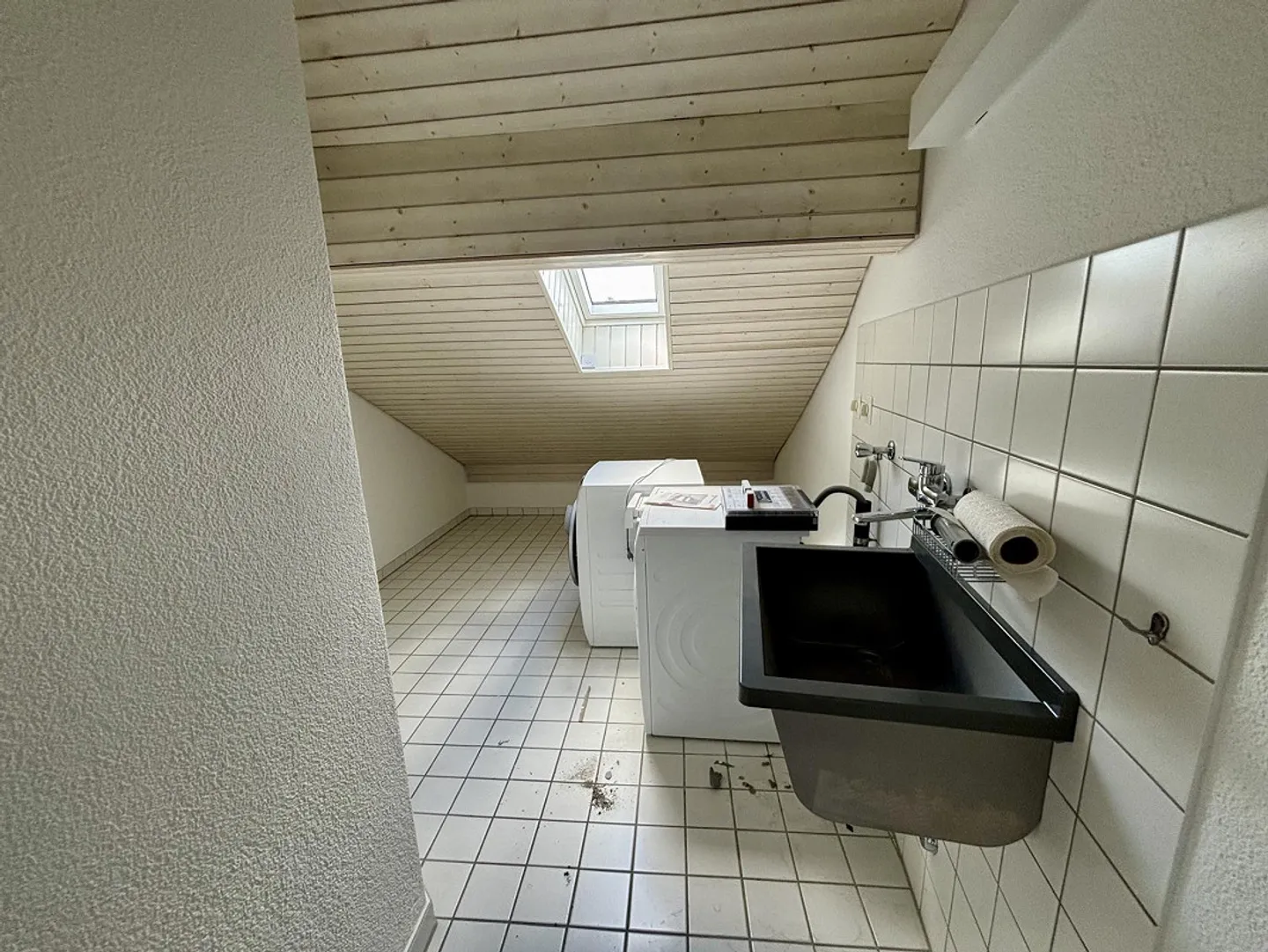 Rinnovato di recente, ottima posizione! La tua nuova casa? - Foto 11 di 13