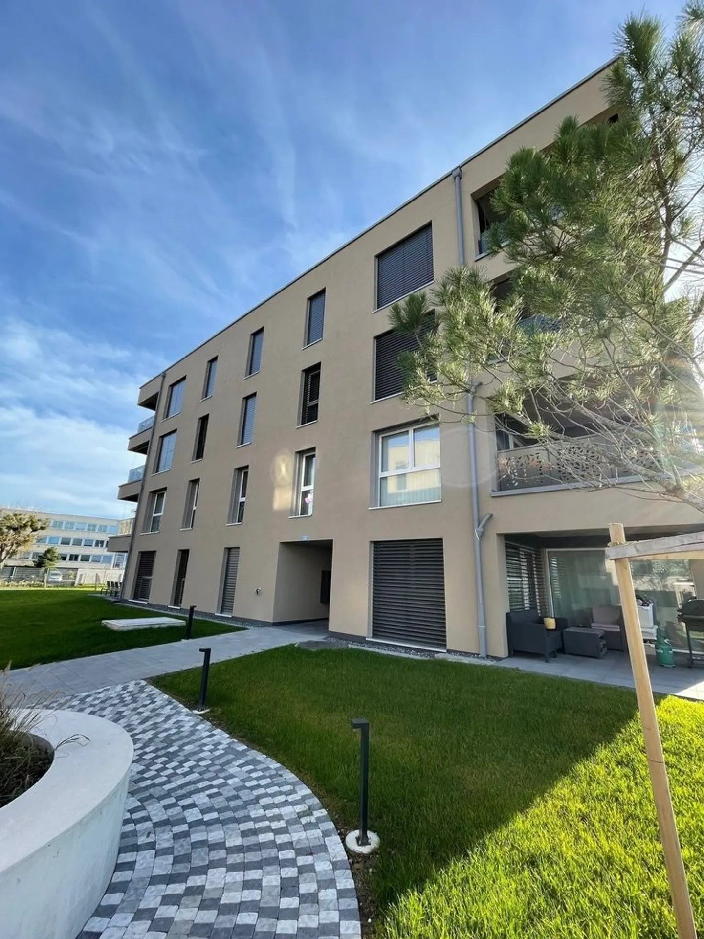 Office - Photo 2 of 7