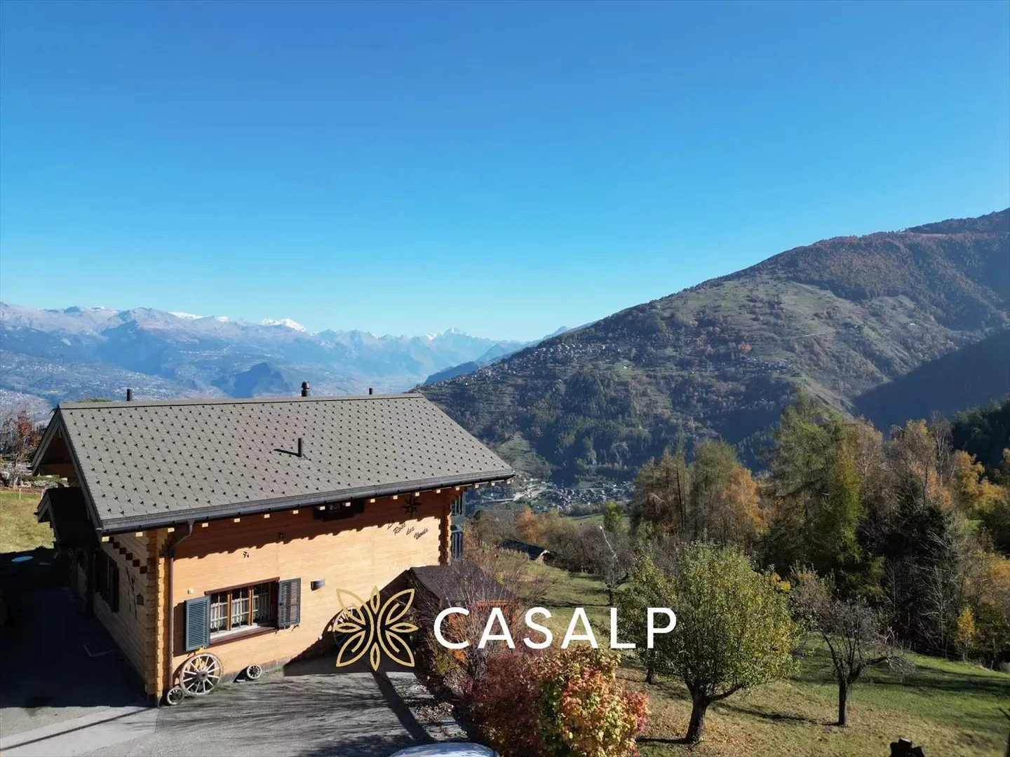 Chalet 8.5 rooms - Photo 2 of 13